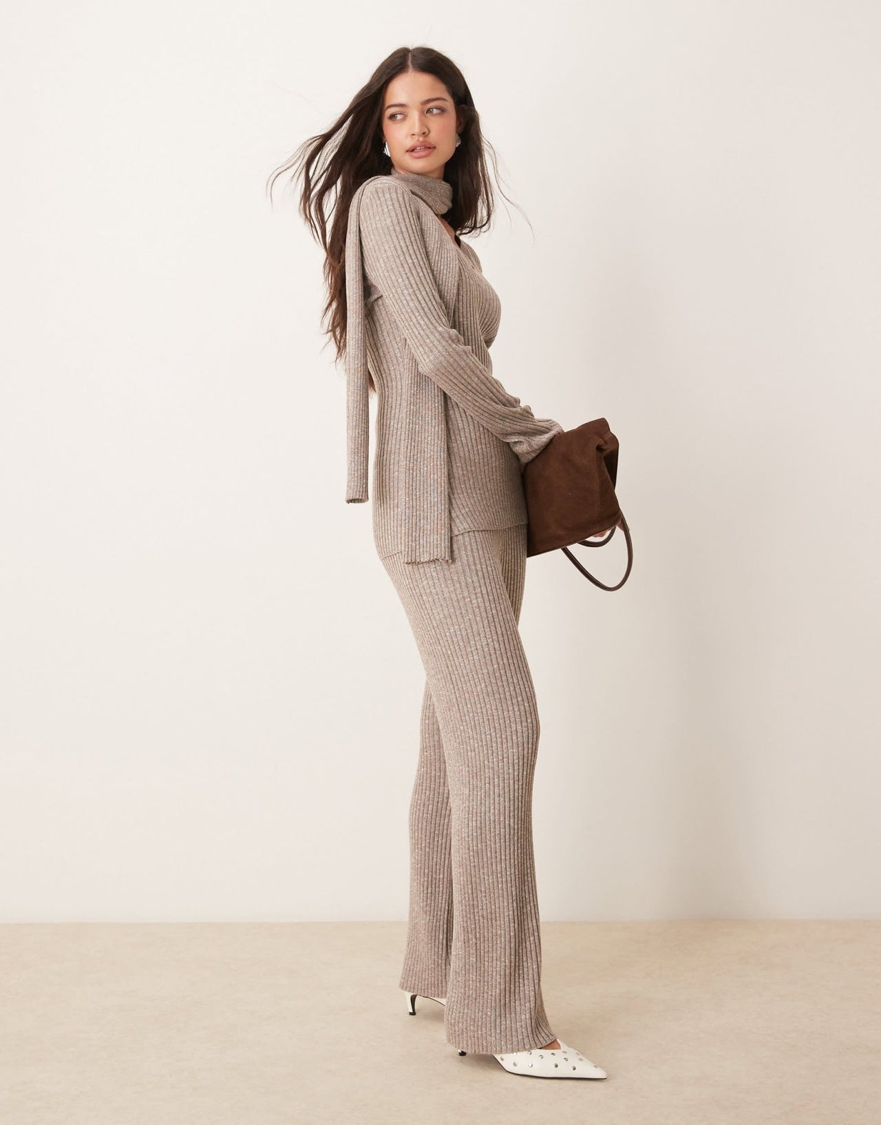 Pretty Lavish ribbed knit trouser co - ord in grey - ASOS Sample Sale