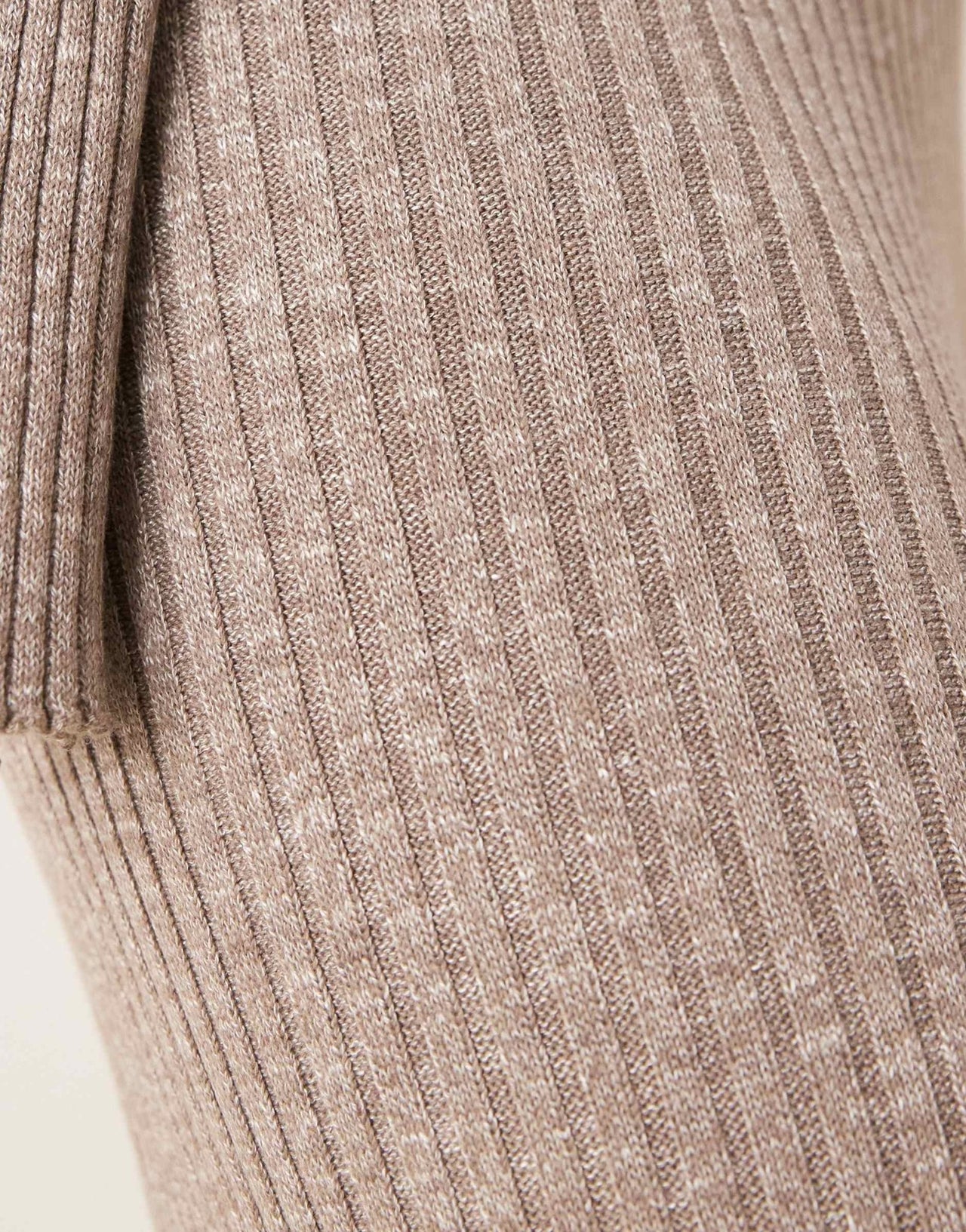 Pretty Lavish ribbed knit trouser co - ord in grey - ASOS Sample Sale