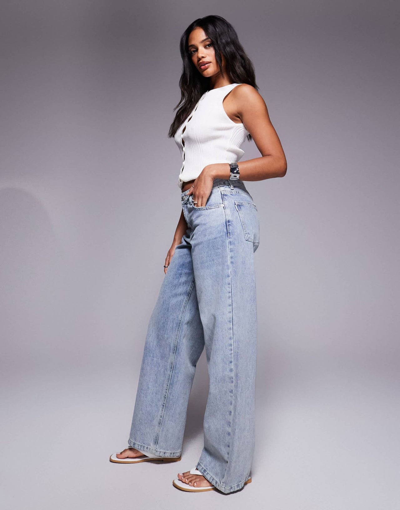 Princess Polly Ollie low rise straight leg jeans in light blue wash - ASOS Sample Sale