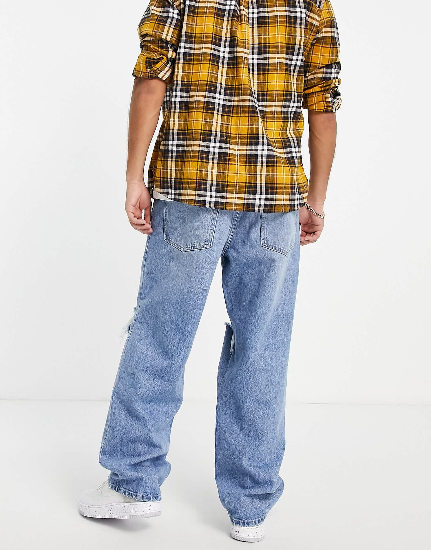 Pull&Bear 90's baggy jeans with rips in blue - ASOS Sample Sale