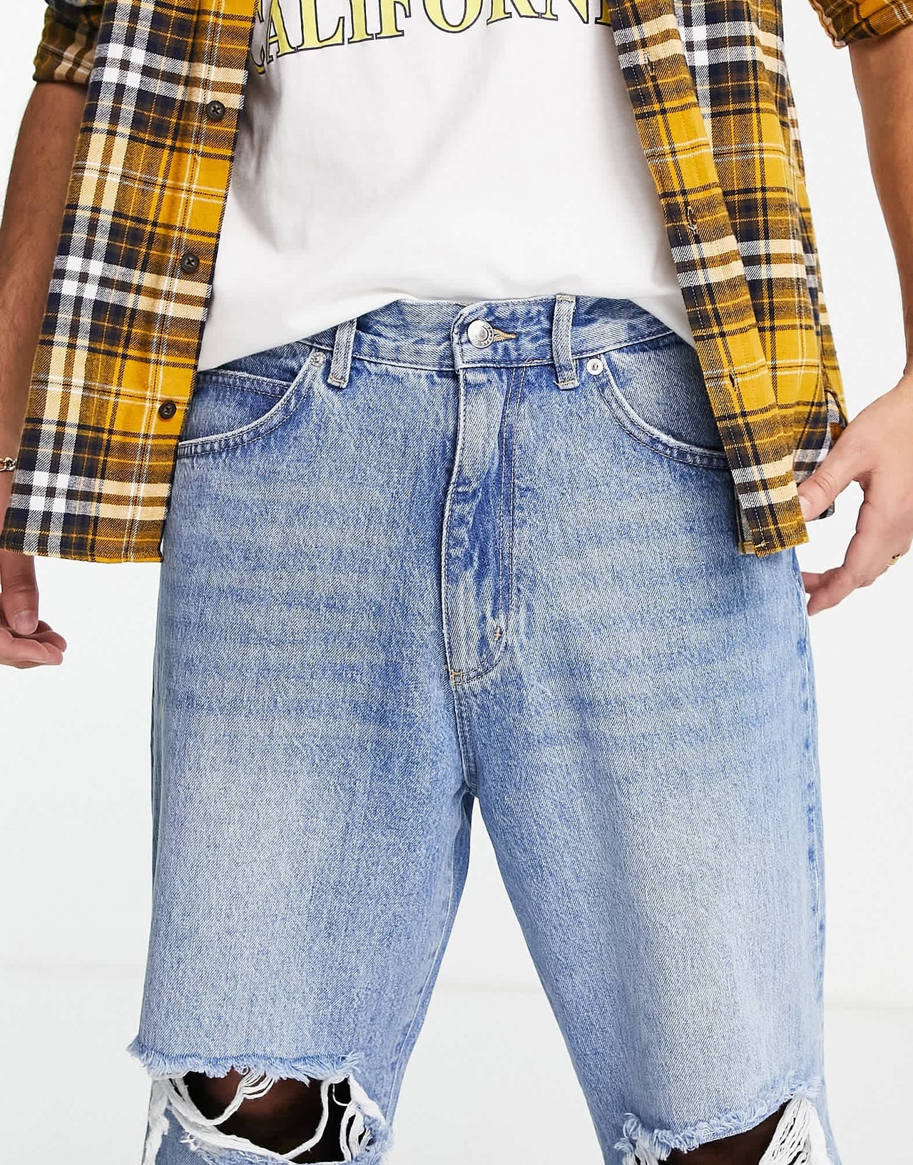 Pull&Bear 90's baggy jeans with rips in blue - ASOS Sample Sale