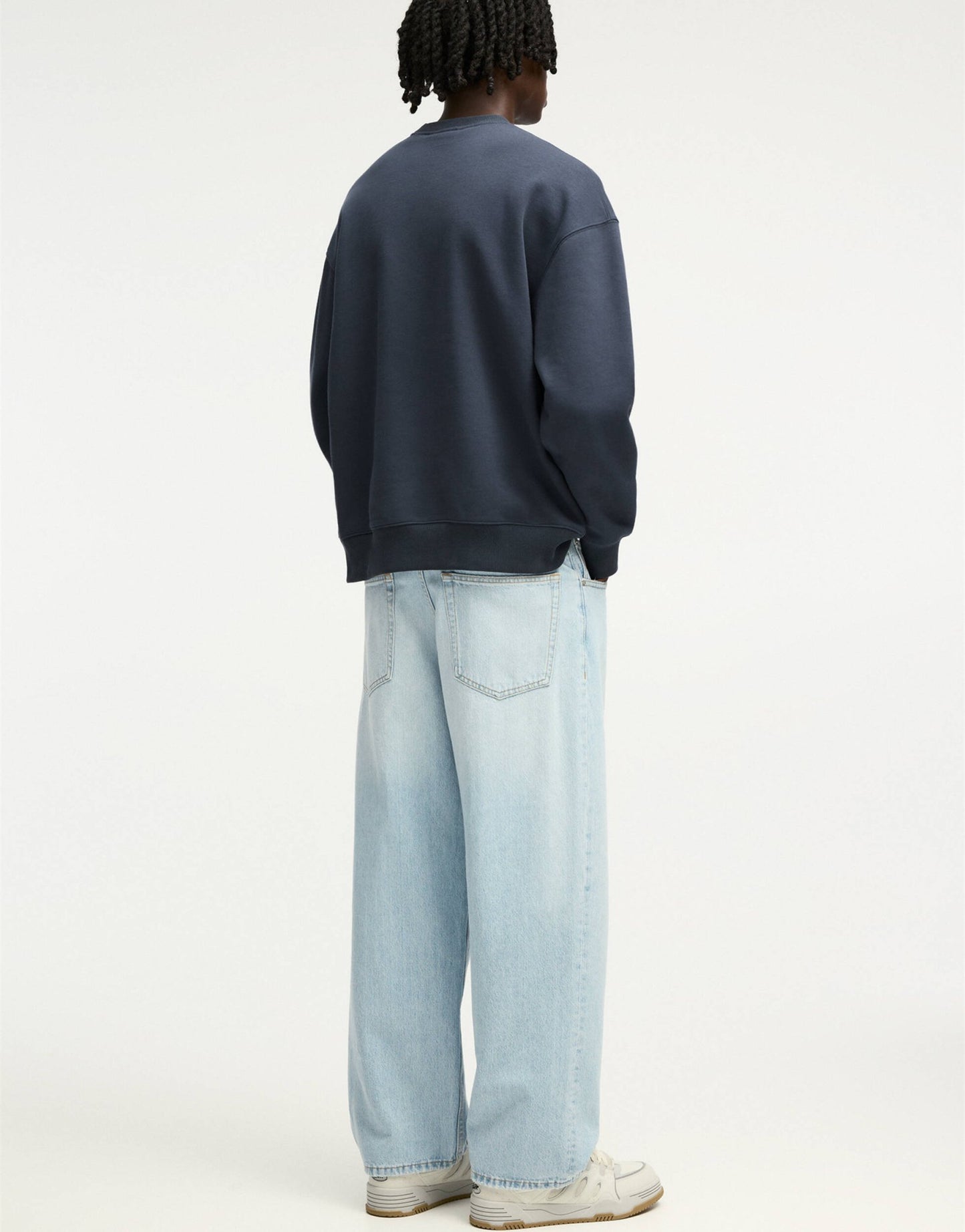 Pull&Bear baggy fit jeans in light blue - ASOS Sample Sale