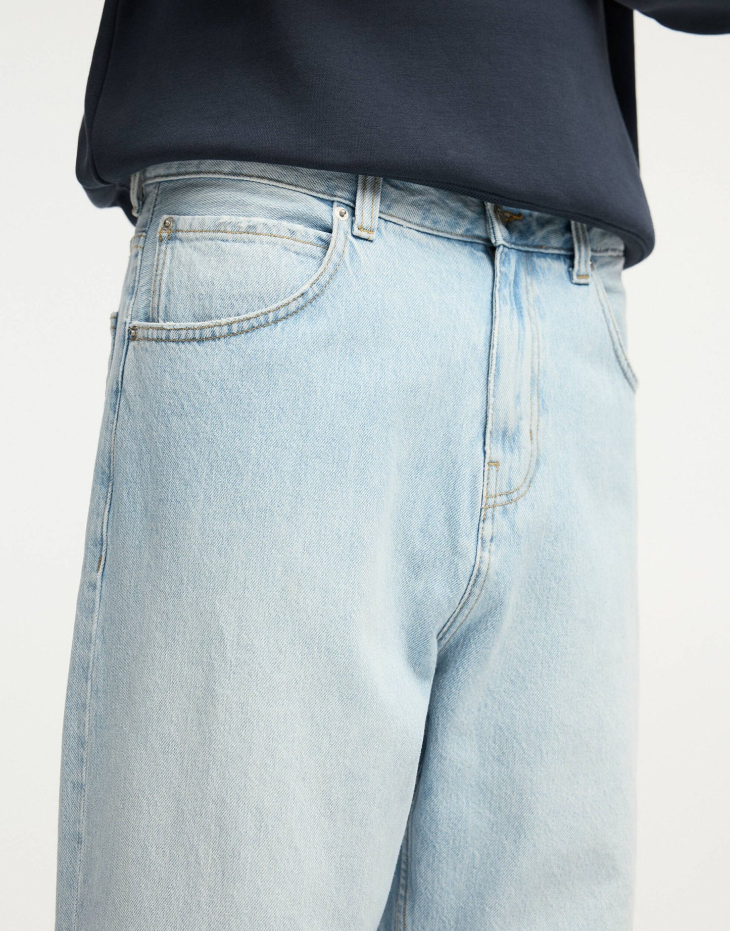 Pull&Bear baggy fit jeans in light blue - ASOS Sample Sale