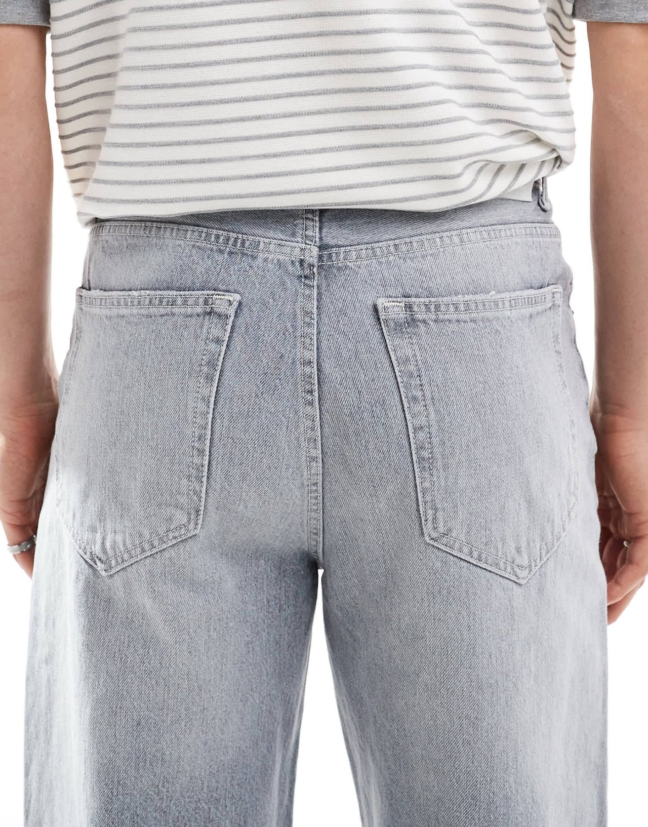 Pull&Bear baggy loose fit jeans in grey - ASOS Sample Sale