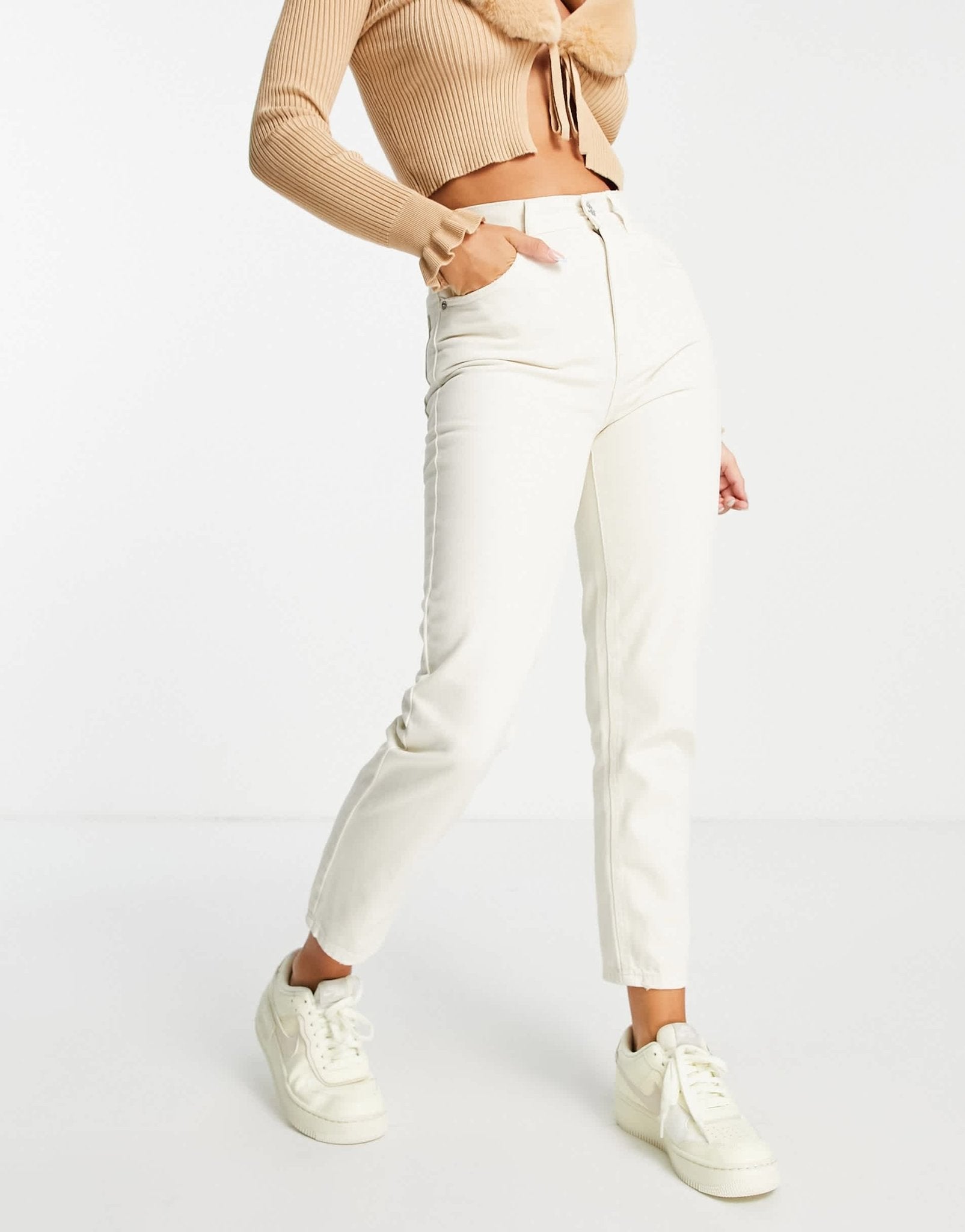 Pull&Bear basic mom jean in ecru - ASOS Sample Sale