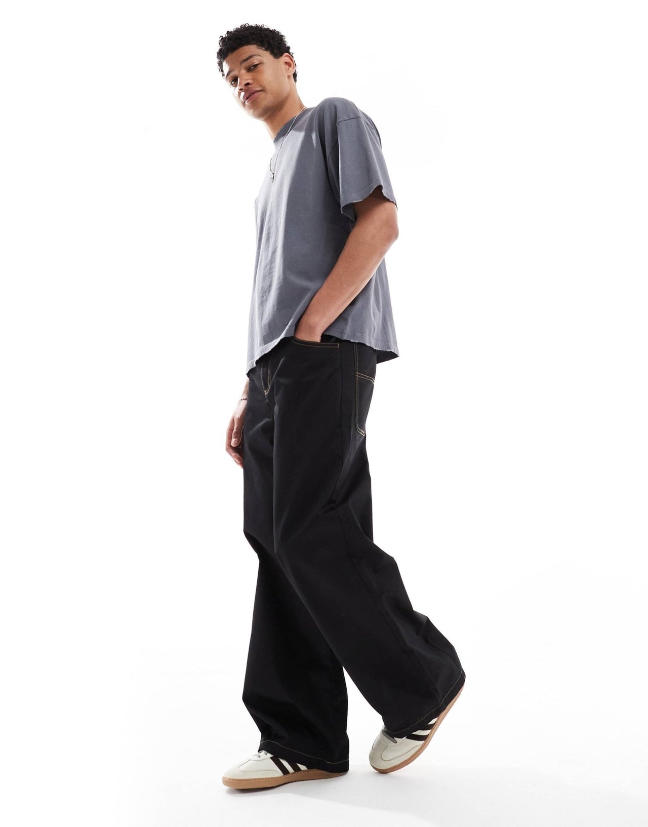 Pull&Bear boxy cropped destroyed t-shirt in grey - ASOS Sample Sale