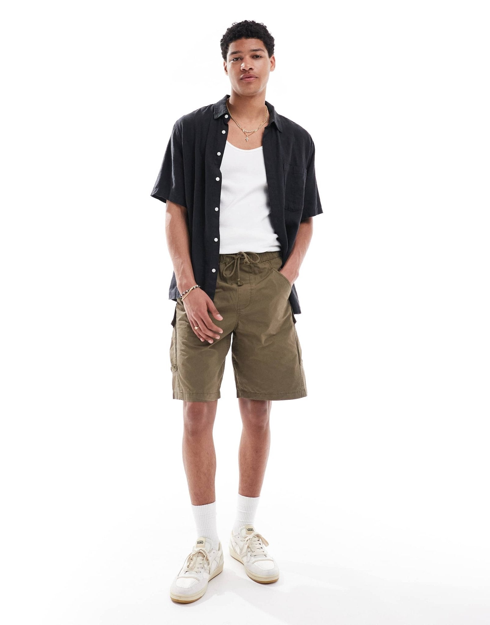 Pull&Bear cargo short in khaki - ASOS Sample Sale