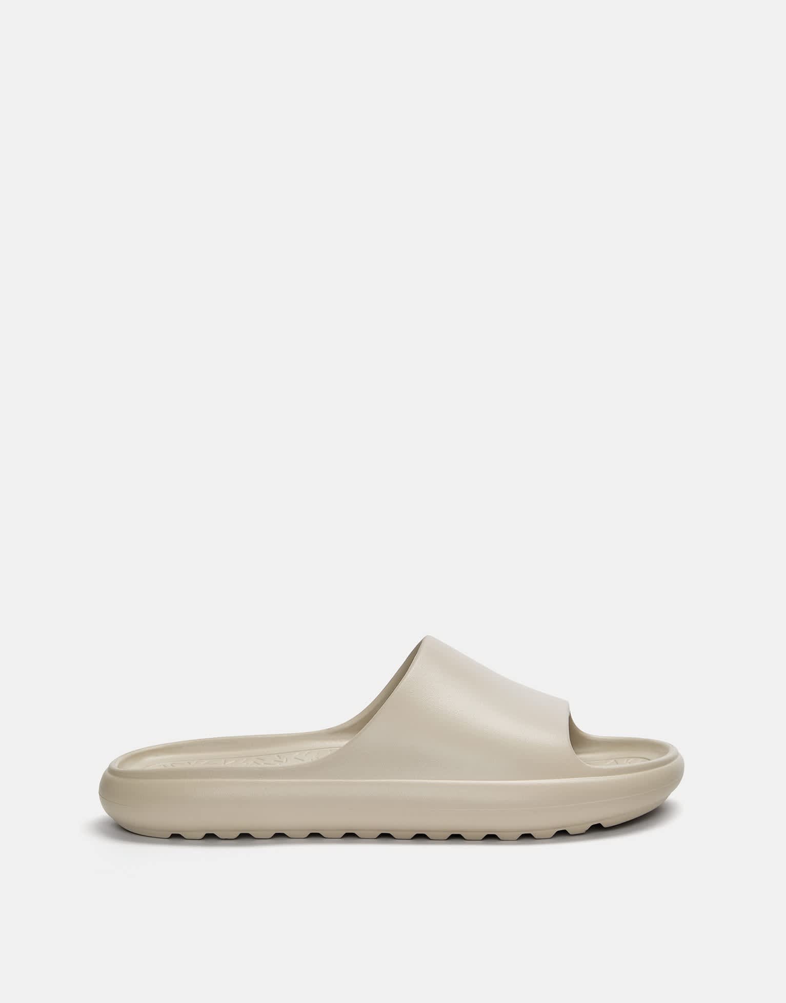 Pull&Bear chunky slider in ecru - ASOS Sample Sale