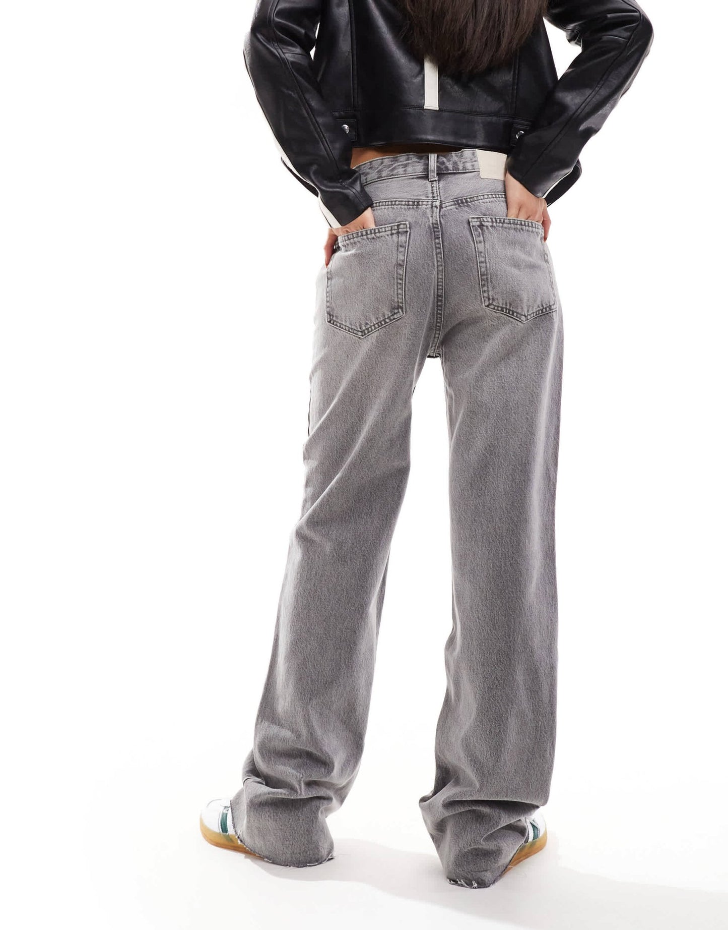 Pull&Bear comfort straight leg high rise jean in washed grey - ASOS Sample Sale