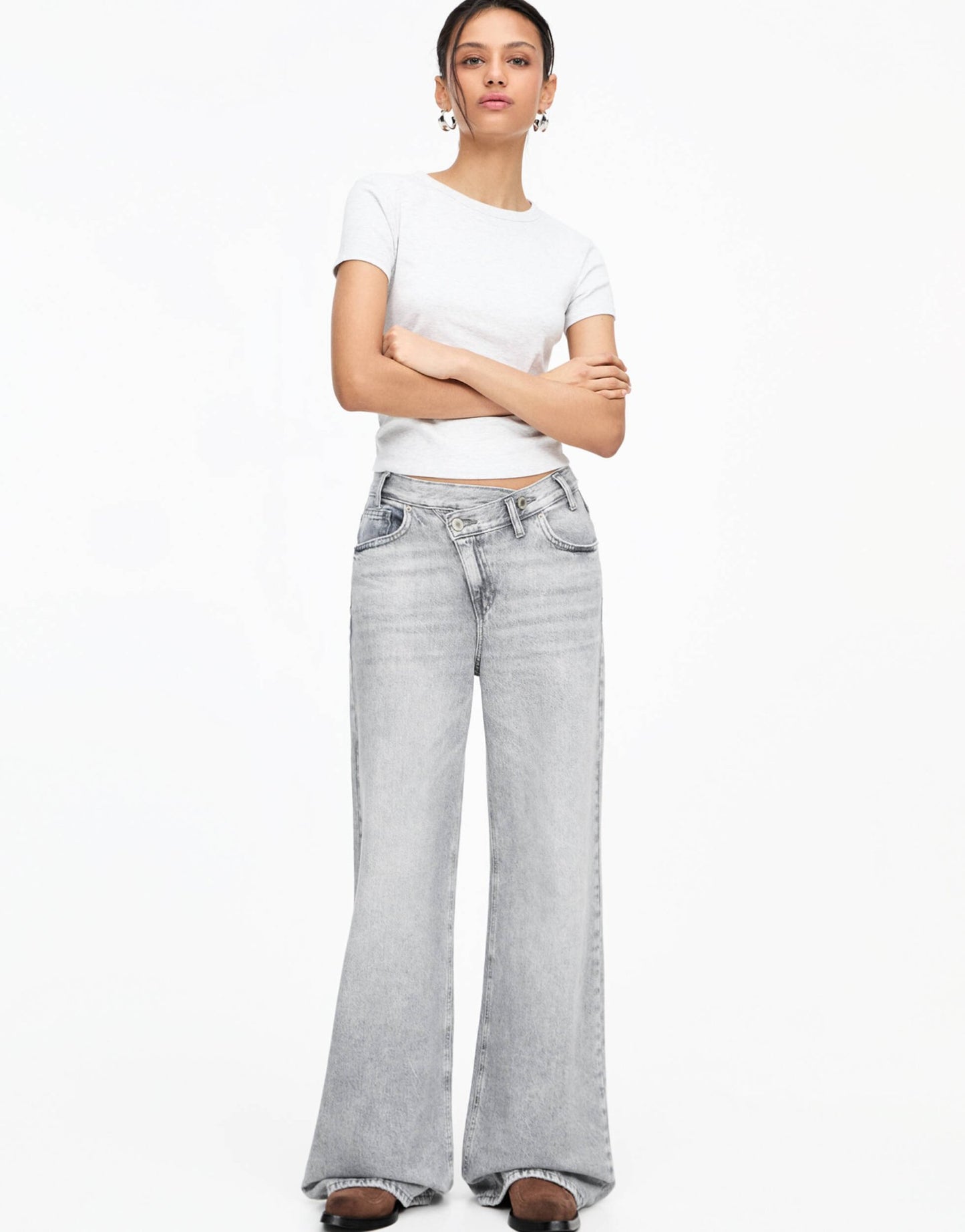 Pull&Bear crossover waist mid rise wide leg jean in grey - ASOS Sample Sale