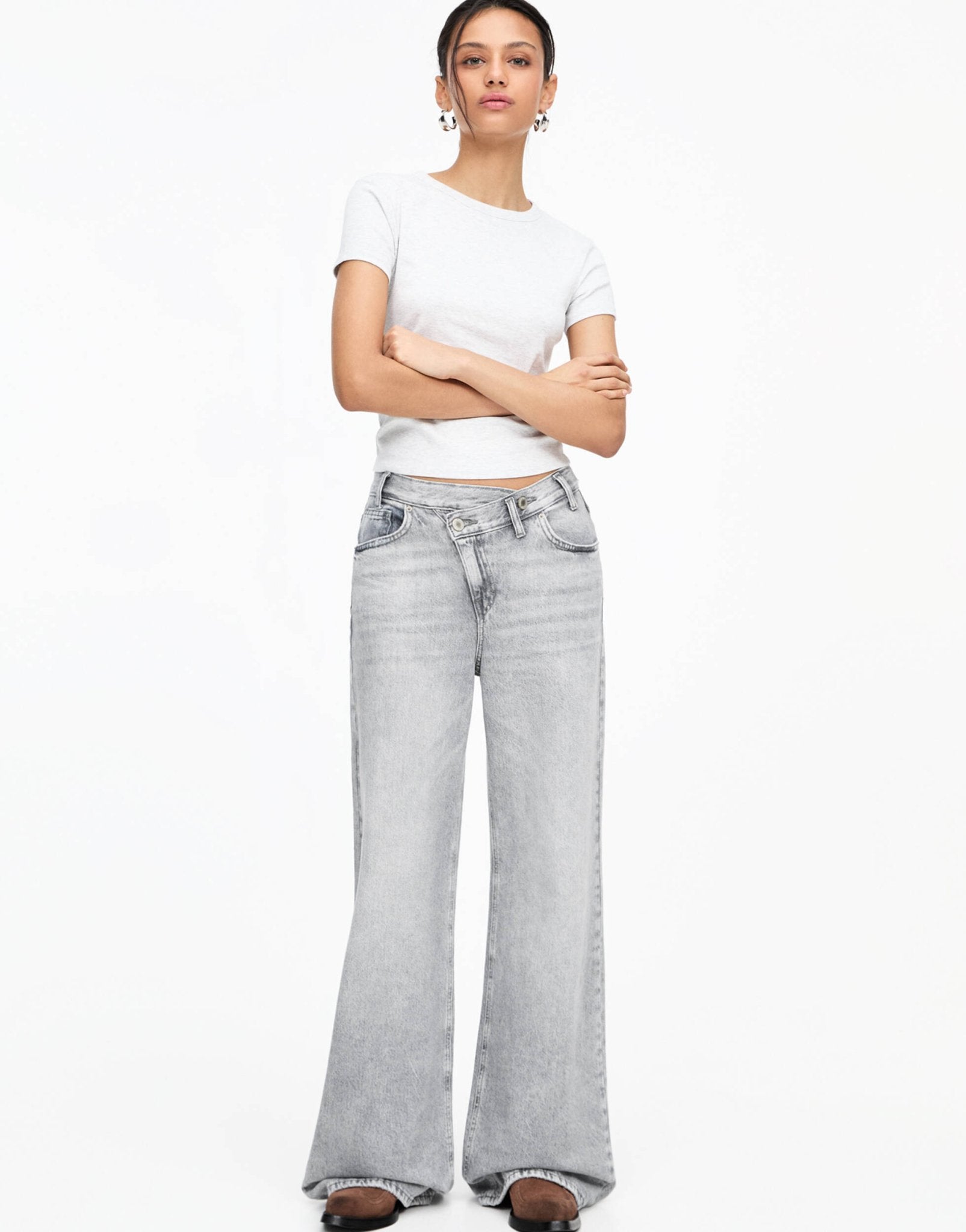 Pull&Bear crossover waist mid rise wide leg jean in grey - ASOS Sample Sale