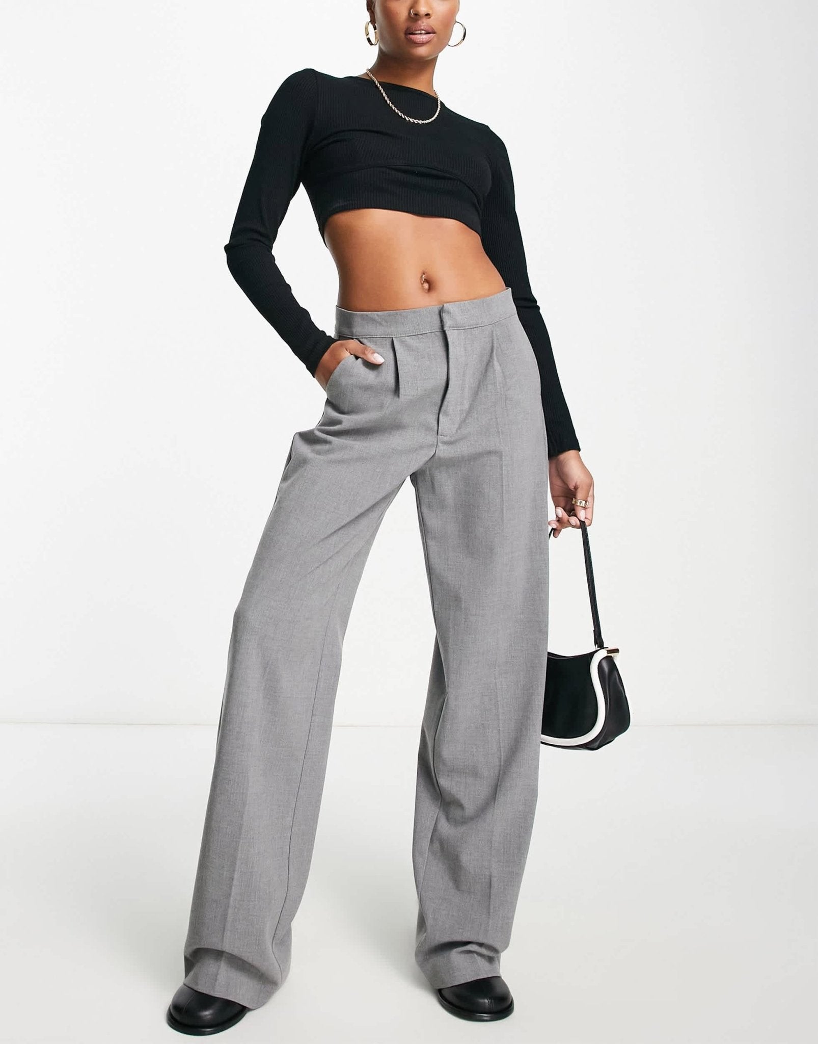 Pull&Bear darted mid waisted tailored trouser in grey - ASOS Sample Sale