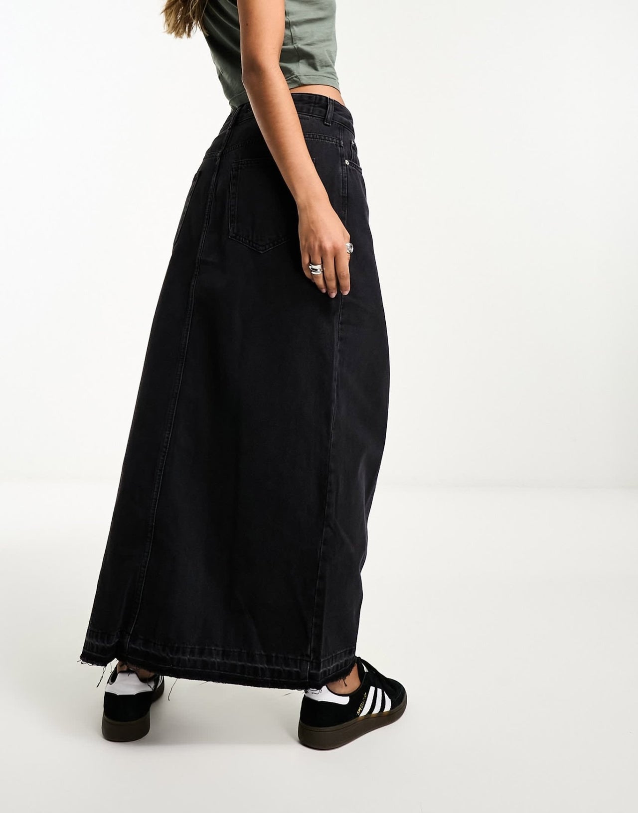 Pull&Bear denim midi skirt with split front in black - ASOS Sample Sale