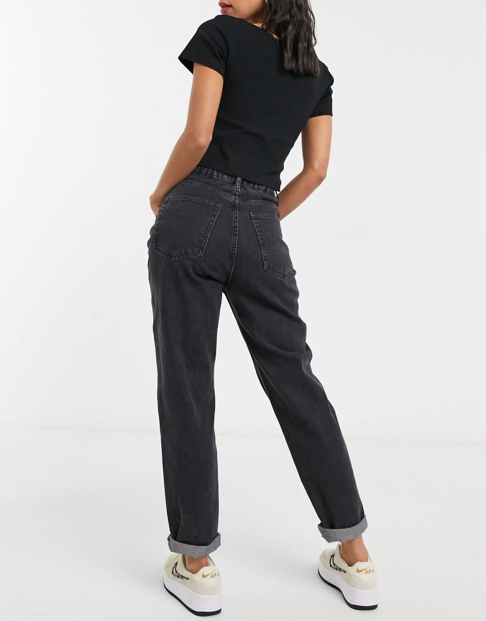 Pull&Bear elasticated waist mom jean in washed black - ASOS Sample Sale