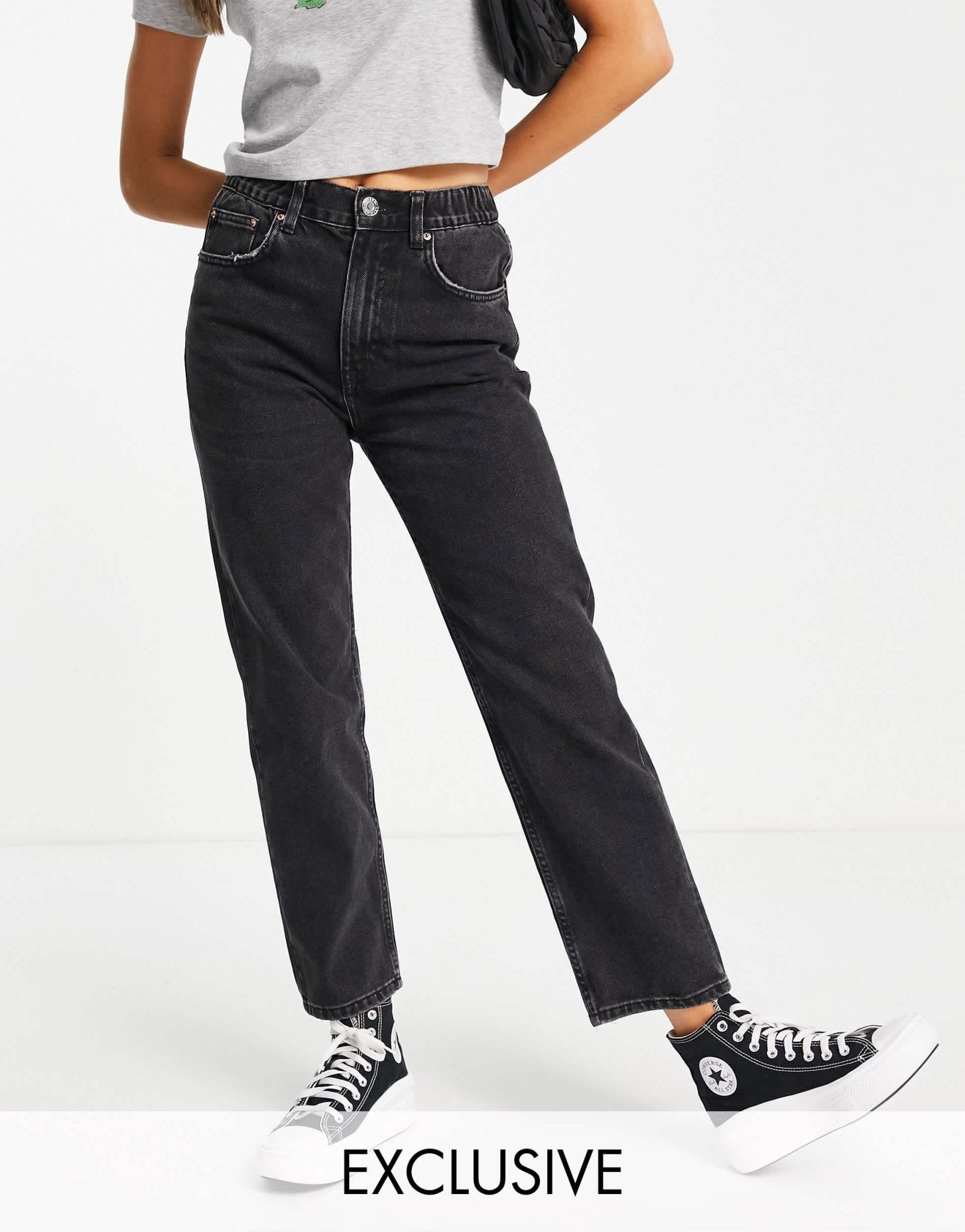 Pull&Bear Exclusive elasticated waist mom jean in black - ASOS Sample Sale
