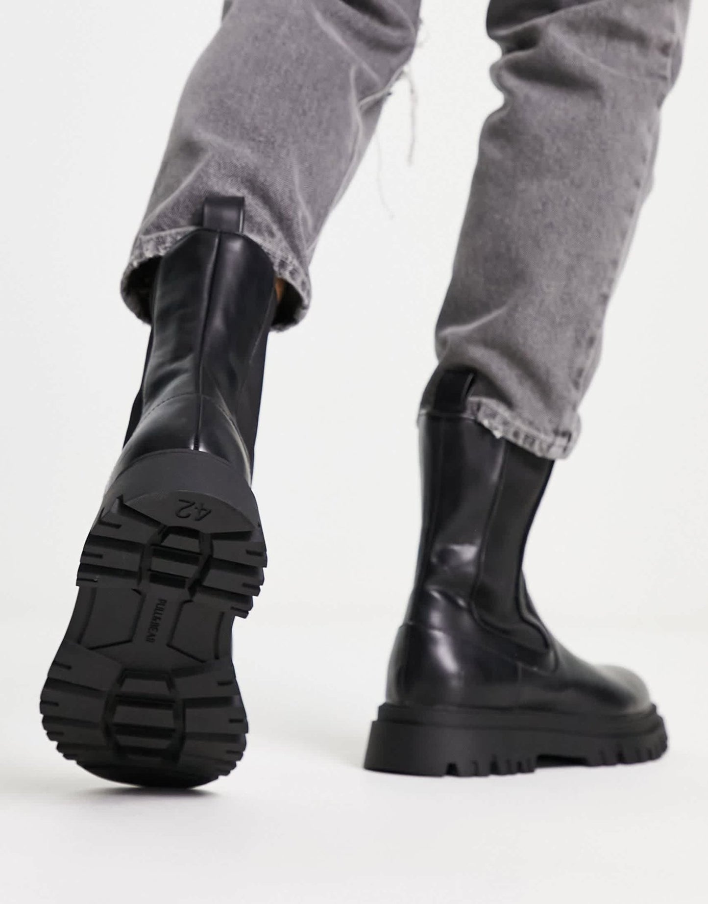 Pull&Bear high chunky tech boots in black - ASOS Sample Sale