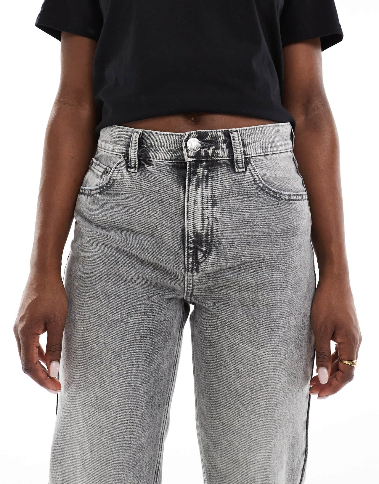 Pull&Bear high rise mom jean in washed grey - ASOS Sample Sale