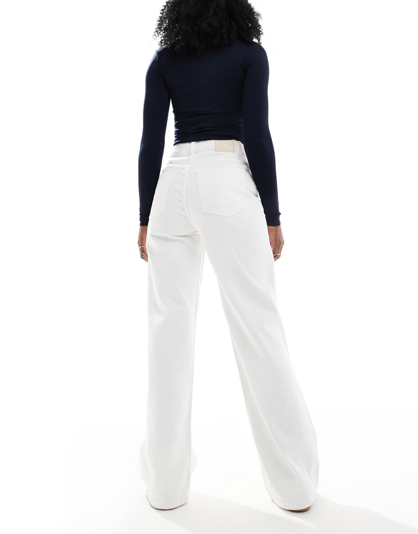 Pull&Bear high rise wide leg jean in white - ASOS Sample Sale