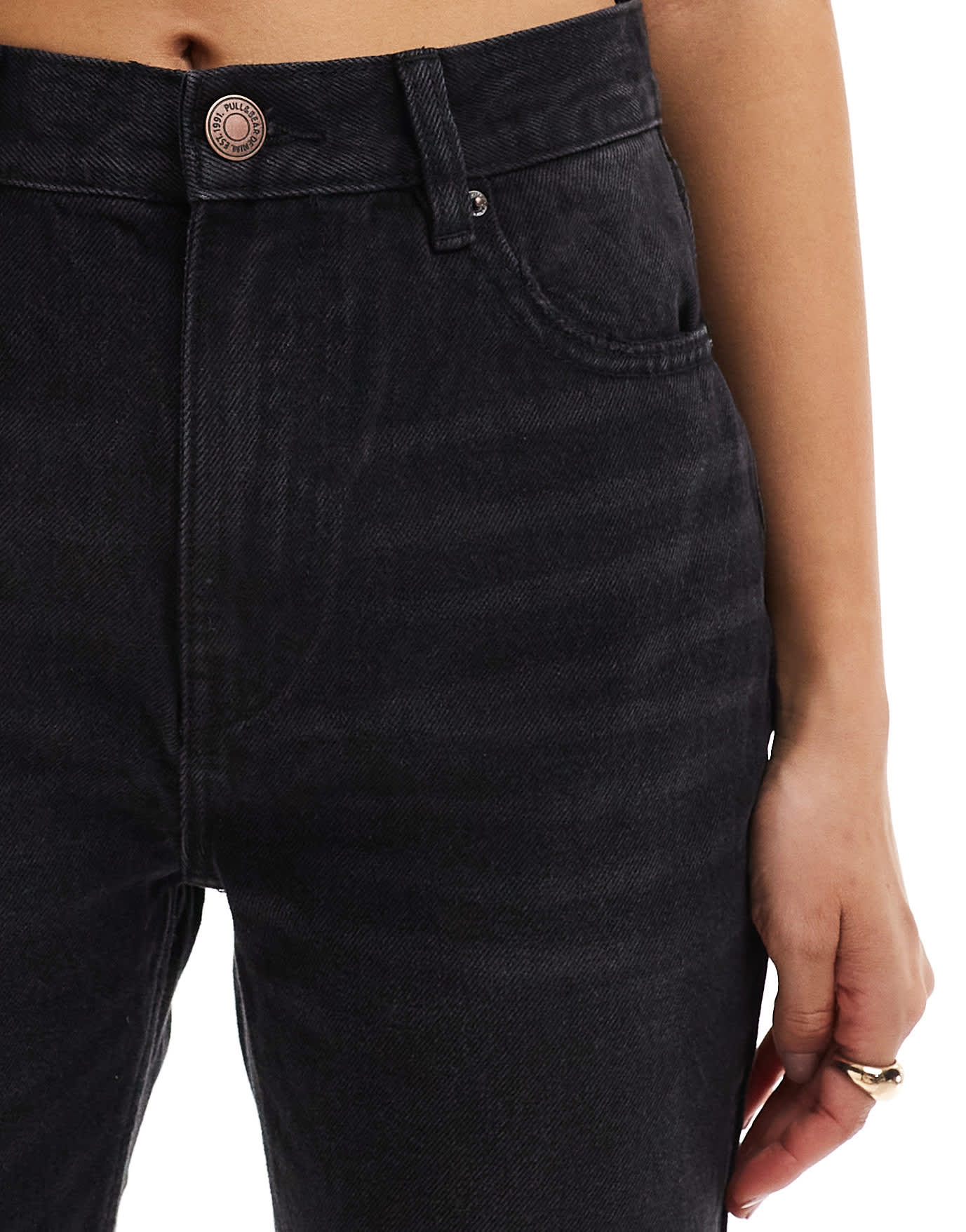Pull&Bear high waisted mom jean in black - ASOS Sample Sale