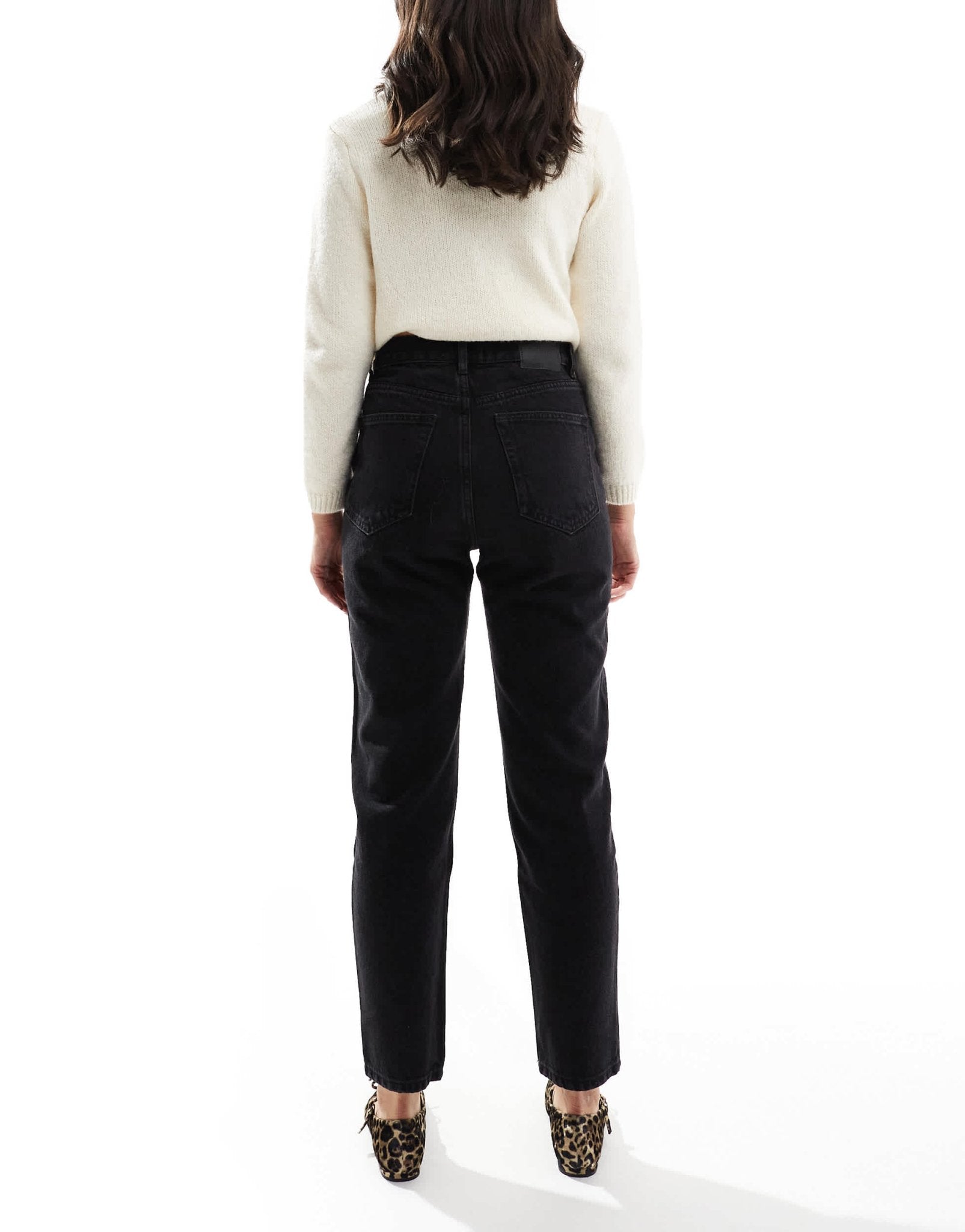 Pull&Bear high waisted mom jean in black - ASOS Sample Sale