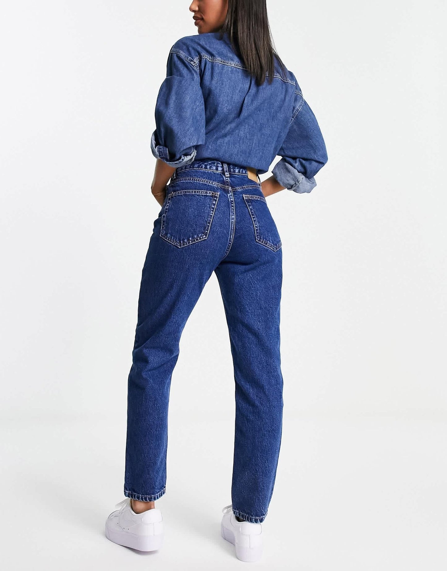 Pull&Bear high waisted mom jean in dark blue - ASOS Sample Sale