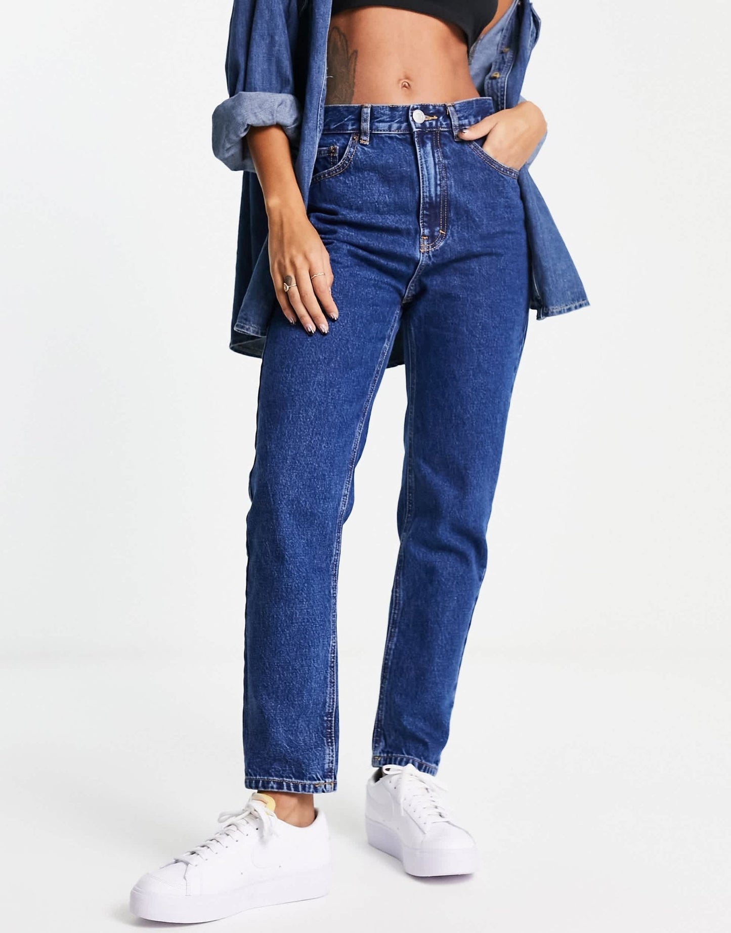 Pull&Bear high waisted mom jean in dark blue - ASOS Sample Sale