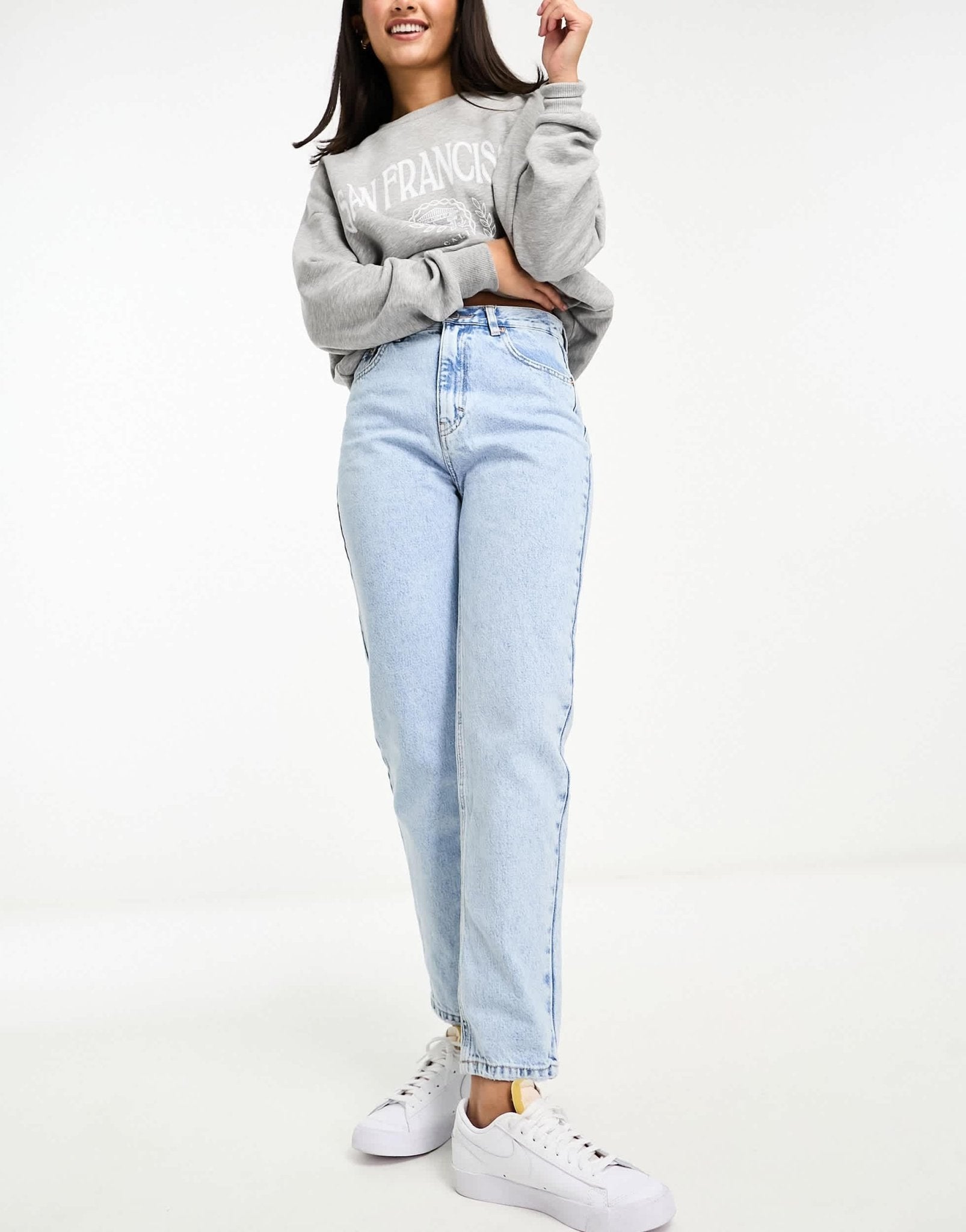 Pull&Bear high waisted mom jean in light blue - ASOS Sample Sale