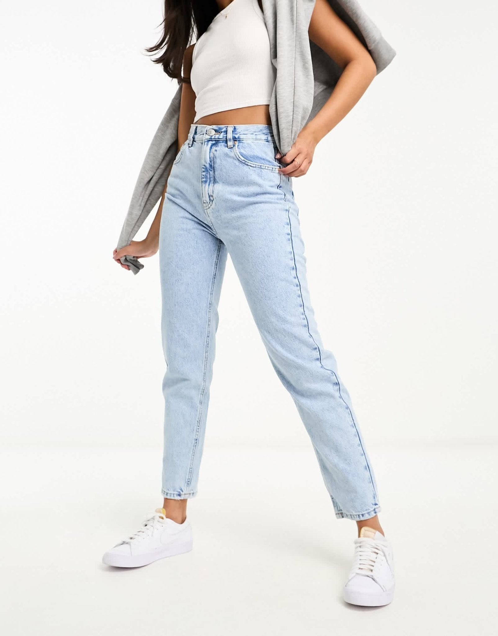 Pull&Bear high waisted mom jean in light blue - ASOS Sample Sale