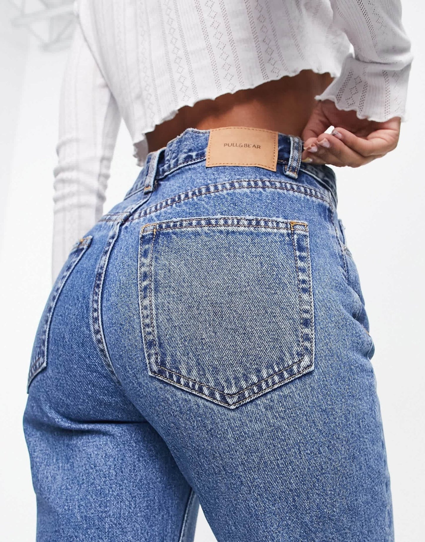 Pull&Bear high waisted mom jean in medium blue - ASOS Sample Sale