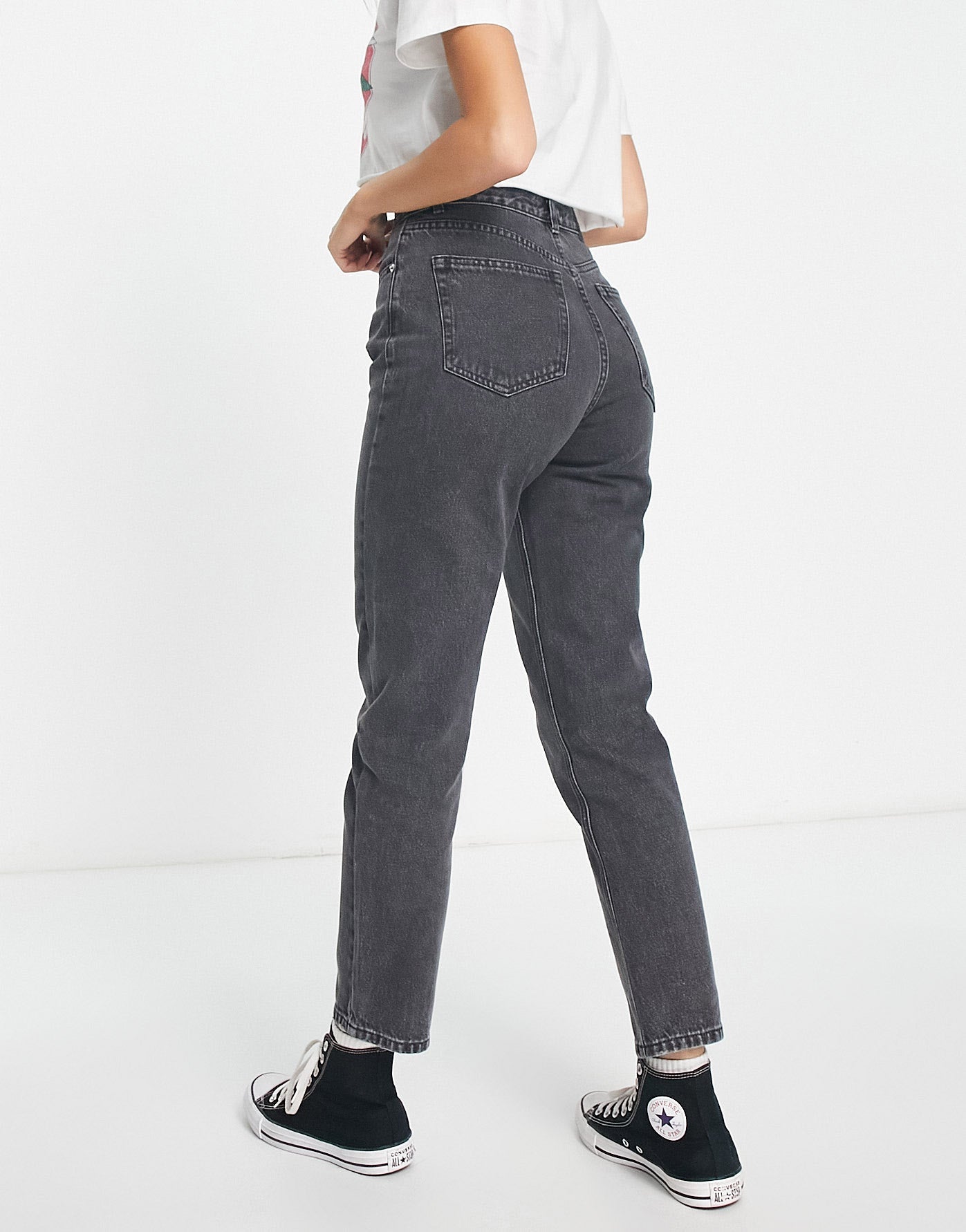 Pull&Bear high waisted mom jean in washed grey - ASOS Sample Sale