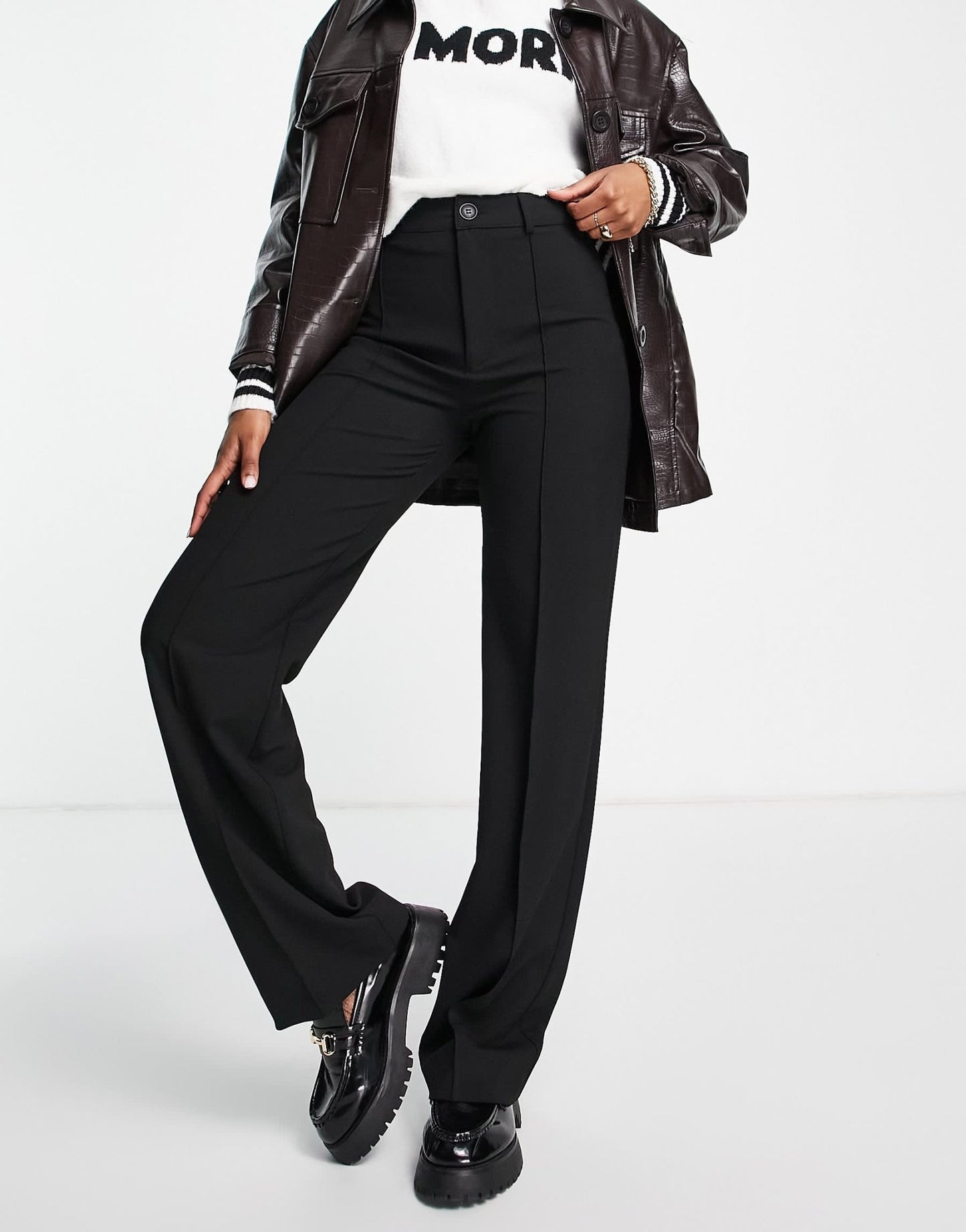 Pull&Bear high waisted tailored straight leg trouser with front seam in black - ASOS Sample Sale