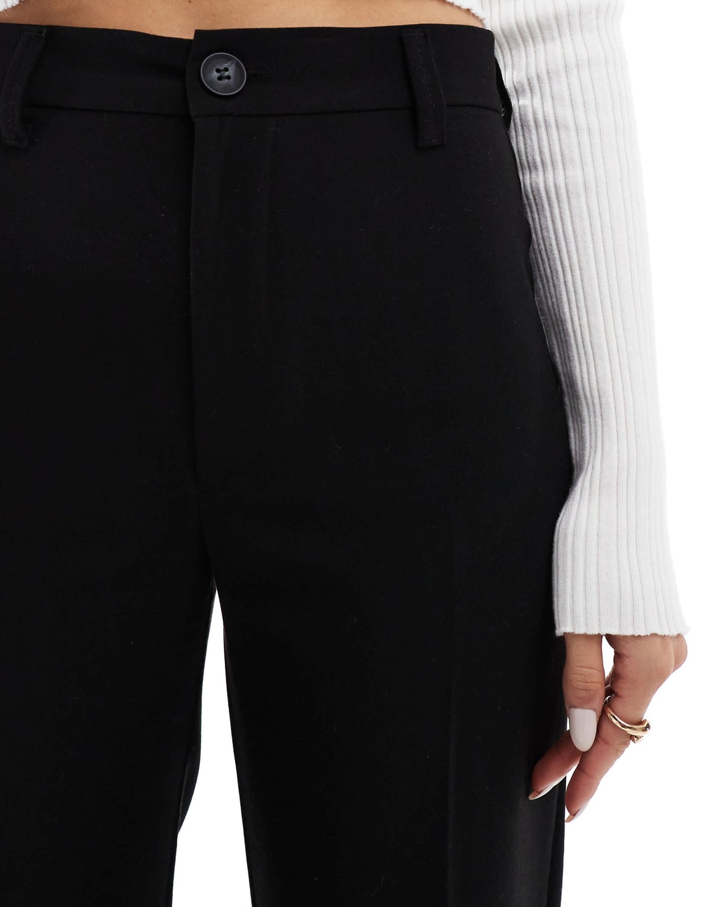 Pull&Bear high waisted tailored trouser in black - ASOS Sample Sale