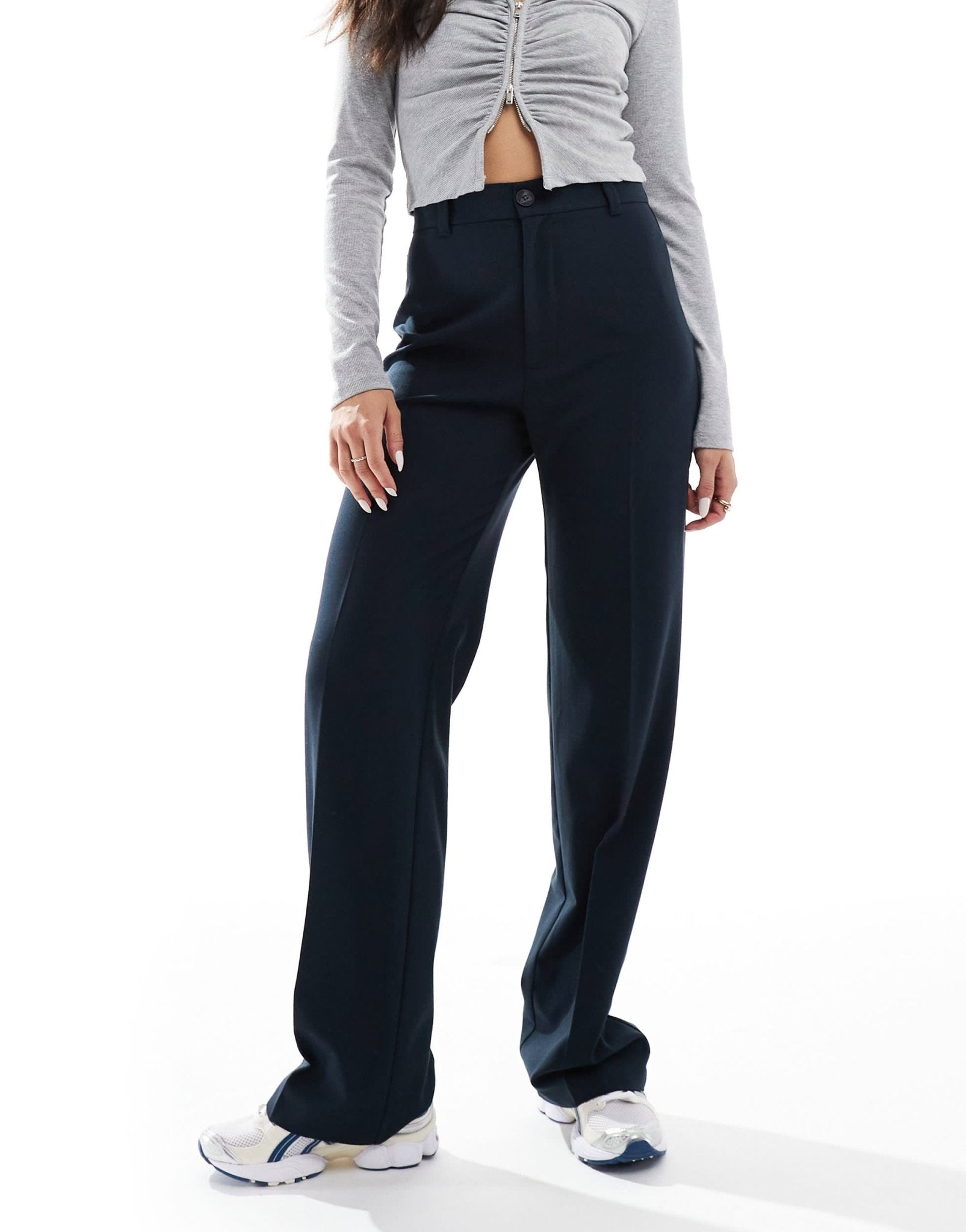 Pull&Bear high waisted tailored trouser in navy - ASOS Sample Sale
