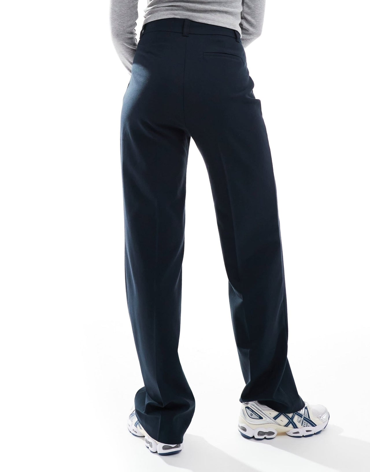 Pull&Bear high waisted tailored trouser in navy - ASOS Sample Sale