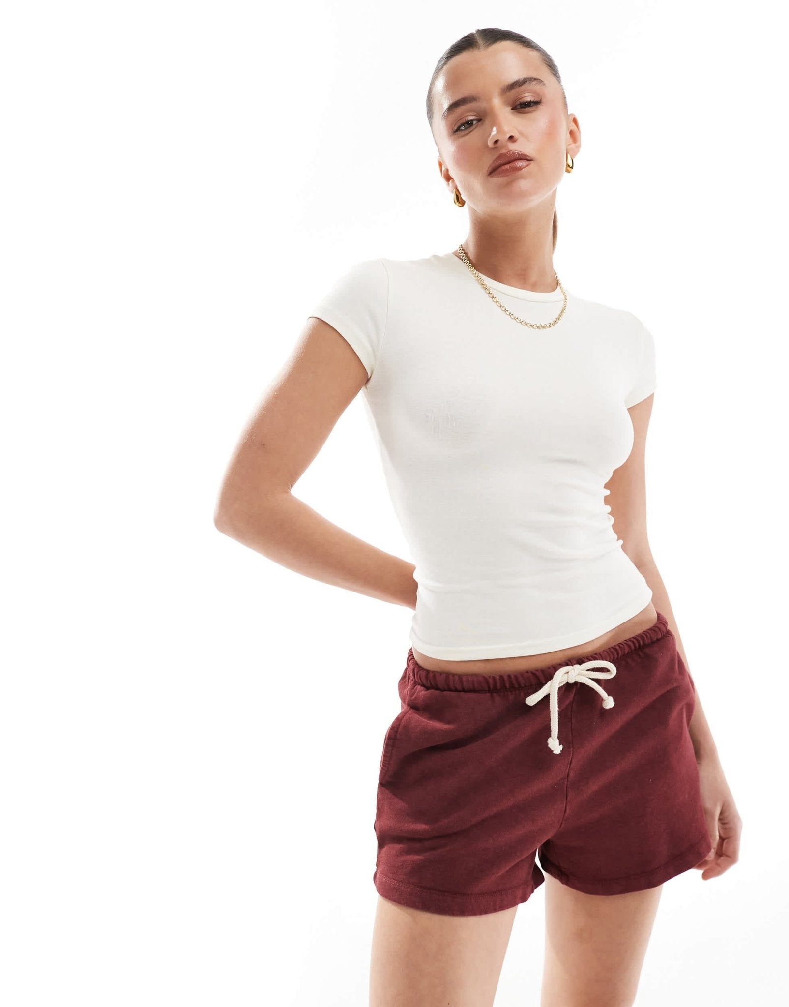 Pull&Bear jersey runner short in red - ASOS Sample Sale