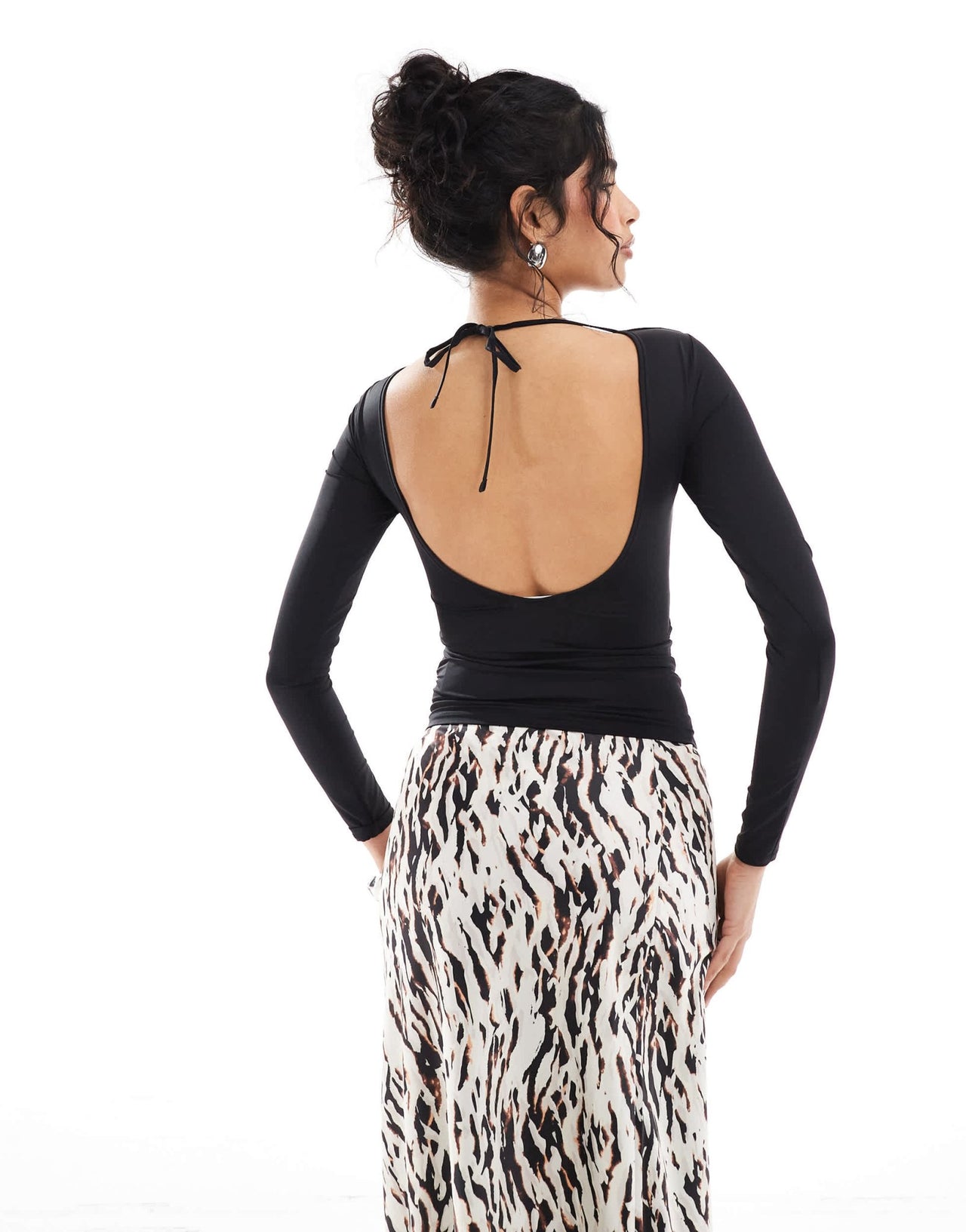 Pull&Bear long sleeve backless detail polyamide top in black - ASOS Sample Sale