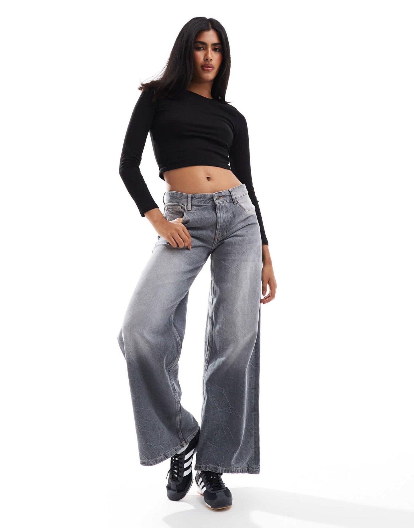 Pull&Bear long sleeve t-shirt in black - ASOS Sample Sale