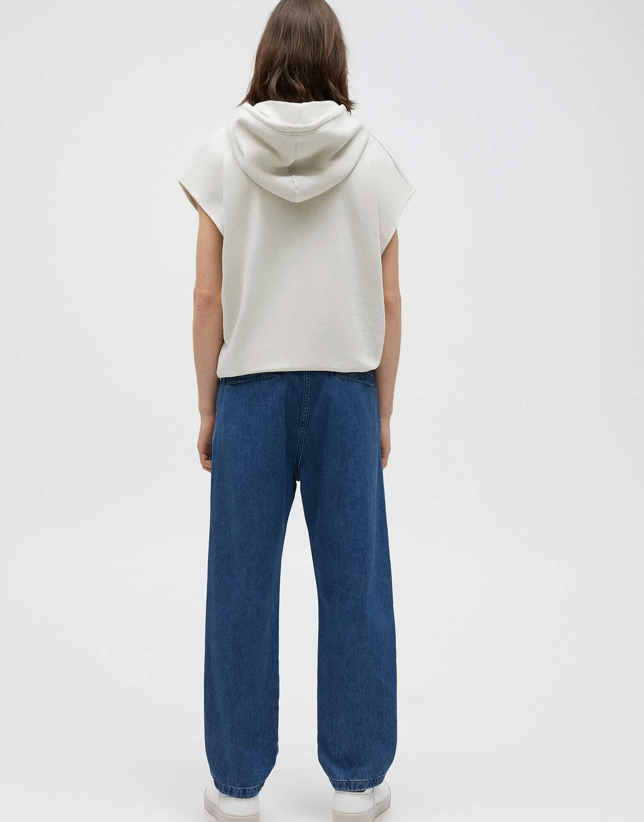 Pull&Bear loose fit skater jeans in blue - ASOS Sample Sale