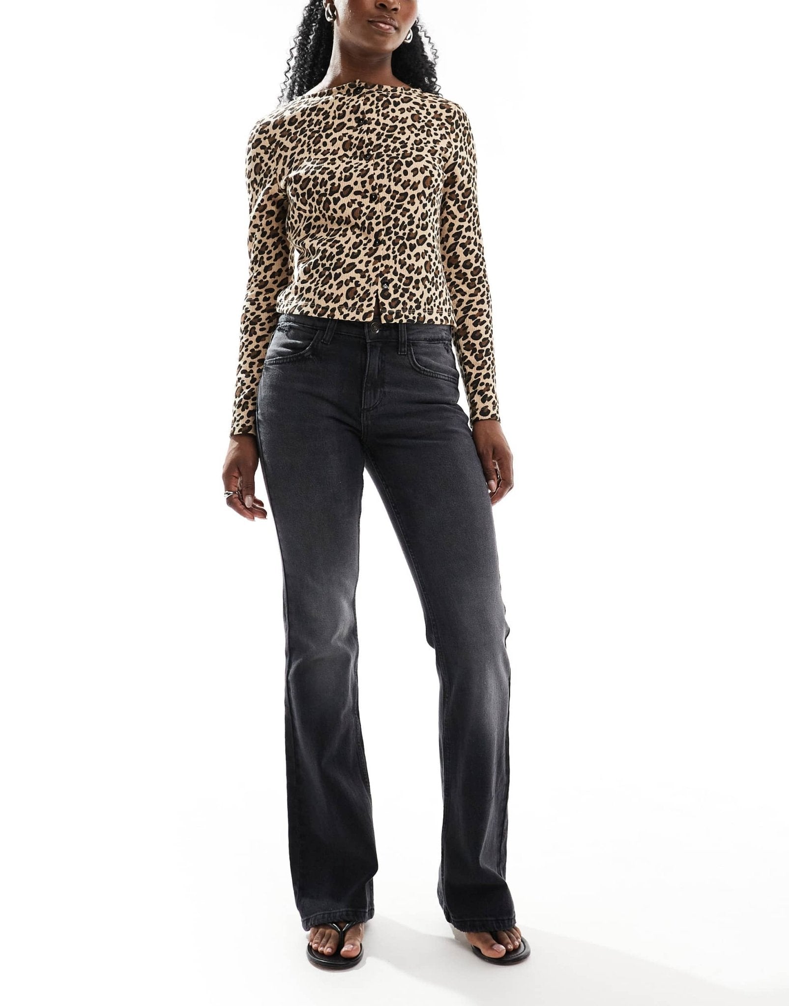 Pull&Bear low rise bootcut jean in dark grey wash - ASOS Sample Sale