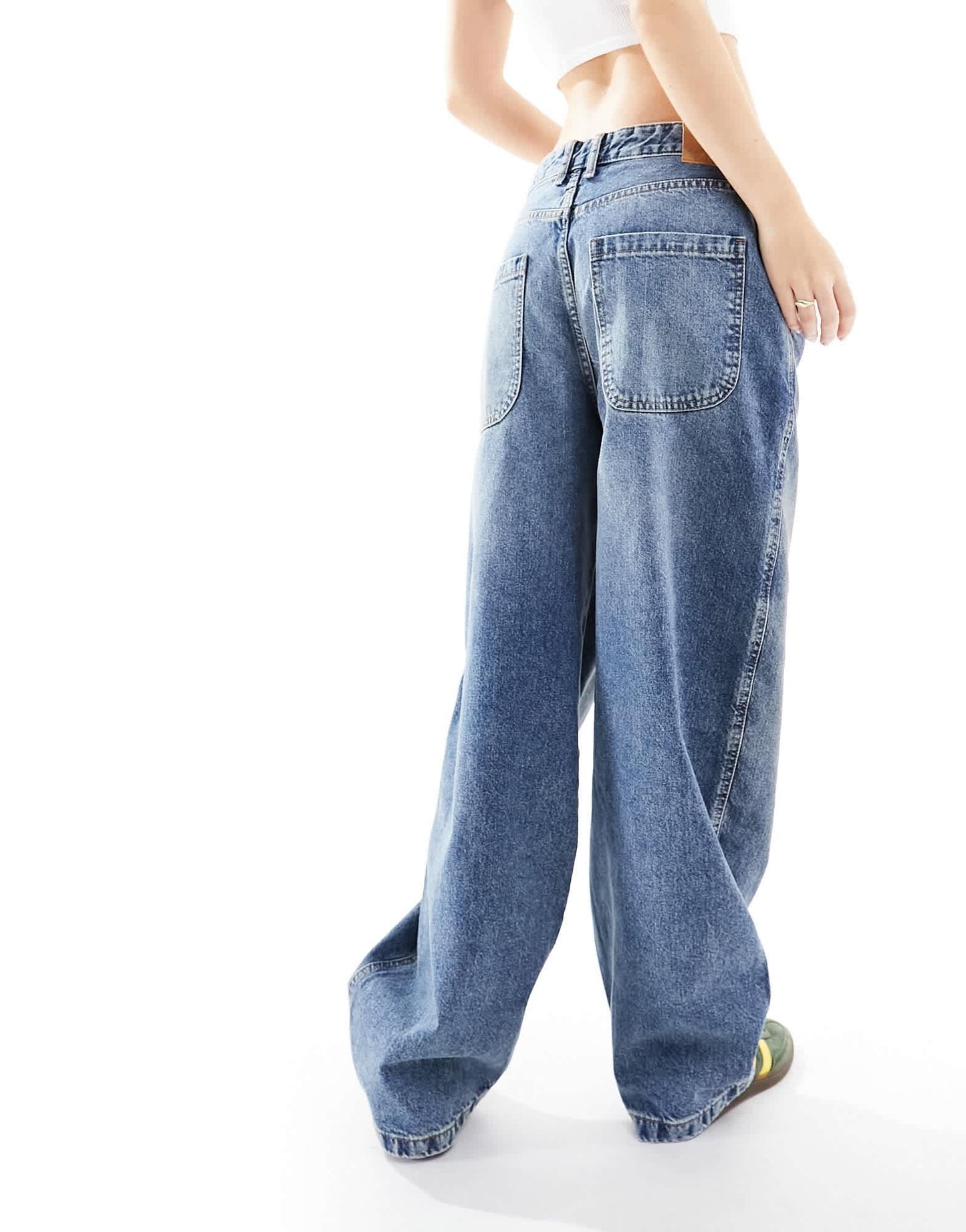 Pull&Bear low rise oversized baggy jean in blue - ASOS Sample Sale