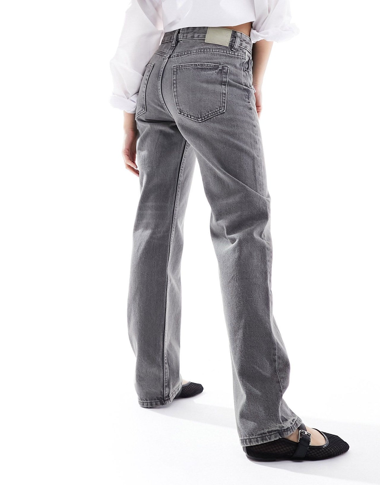 Pull&Bear mid rise straight leg jean in grey - ASOS Sample Sale