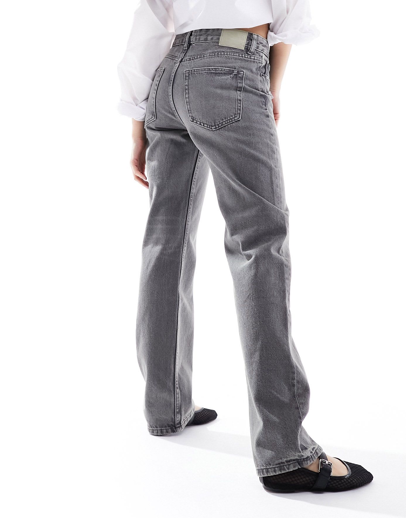 Pull&Bear mid rise straight leg jean in grey - ASOS Sample Sale