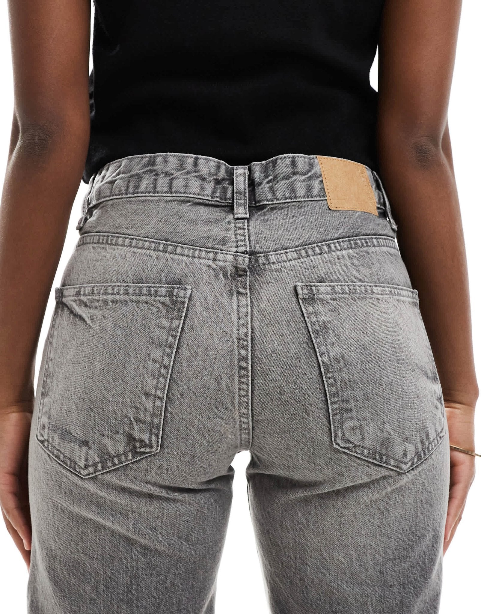 Pull&Bear mid waist straight leg jeans in grey - ASOS Sample Sale
