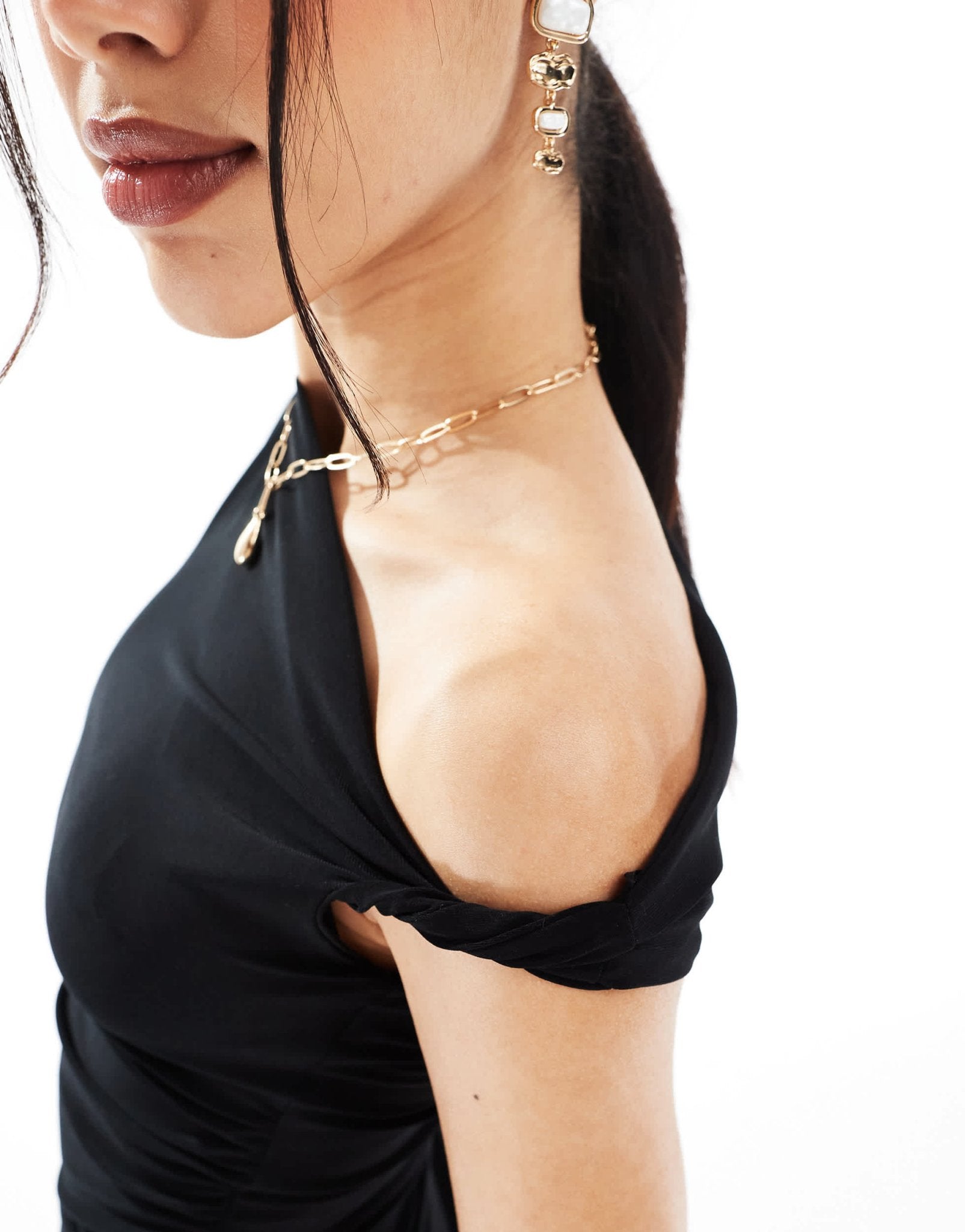 Pull&Bear off shoulder mini dress in black - ASOS Sample Sale