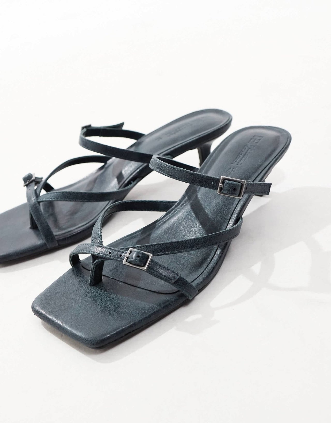 Pull&Bear open toe sandal in black - ASOS Sample Sale