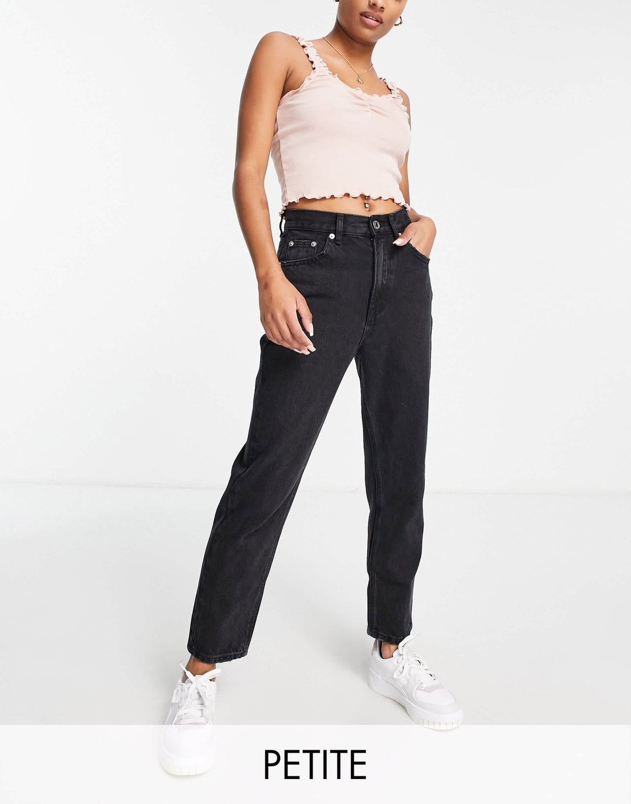 Pull&Bear Petite basic mom jean in black - ASOS Sample Sale