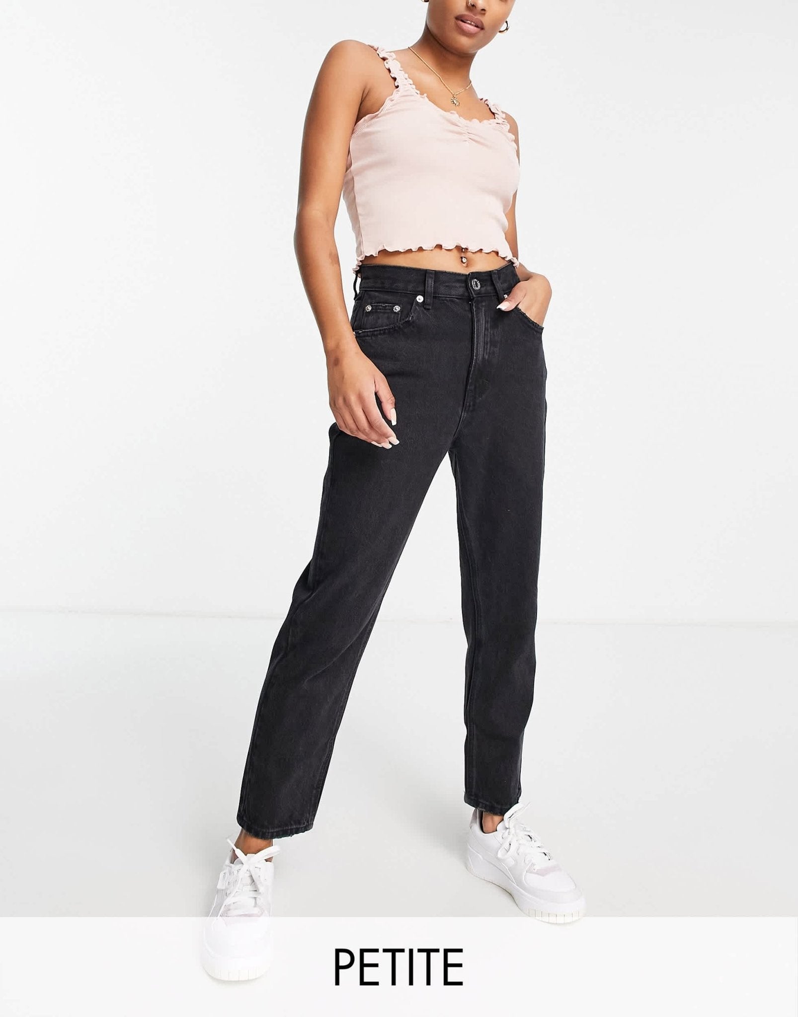 Pull&Bear Petite basic mom jean in black - ASOS Sample Sale
