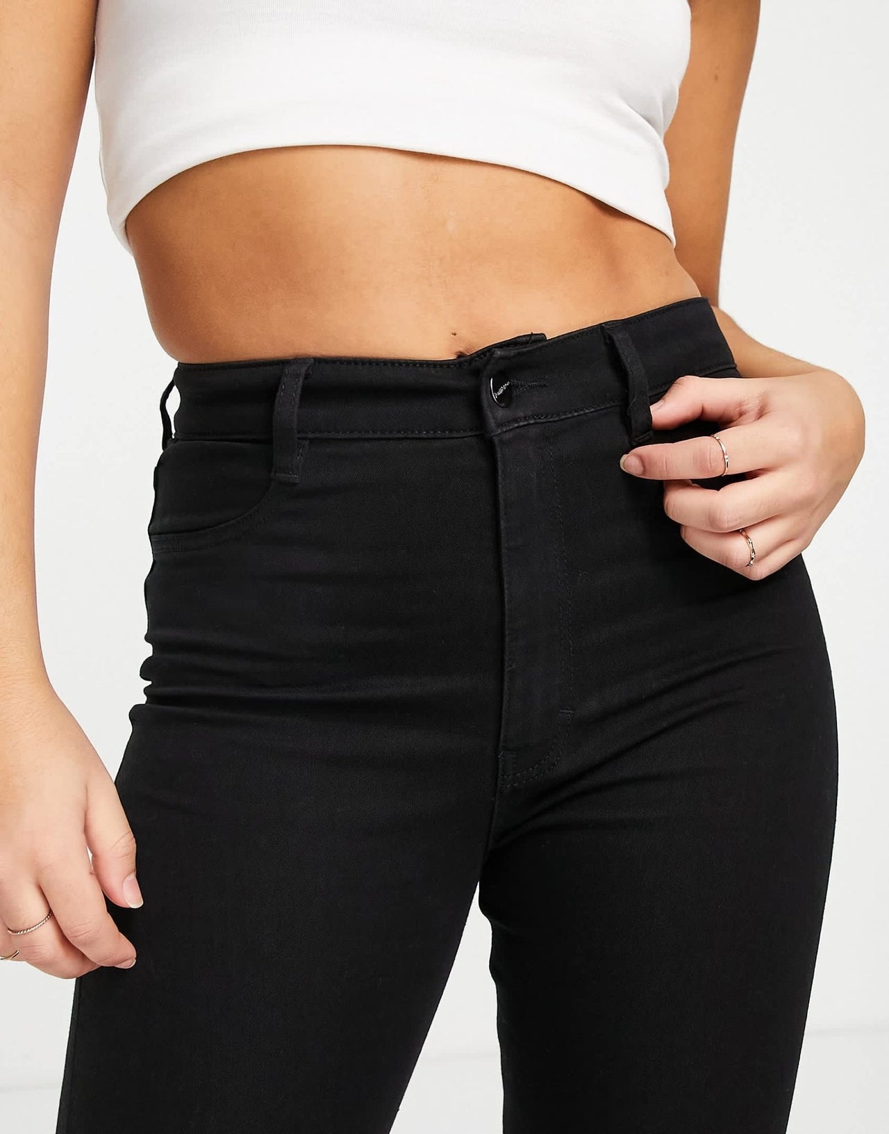 Pull&Bear Petite high waisted ultra skinny jean in black - ASOS Sample Sale