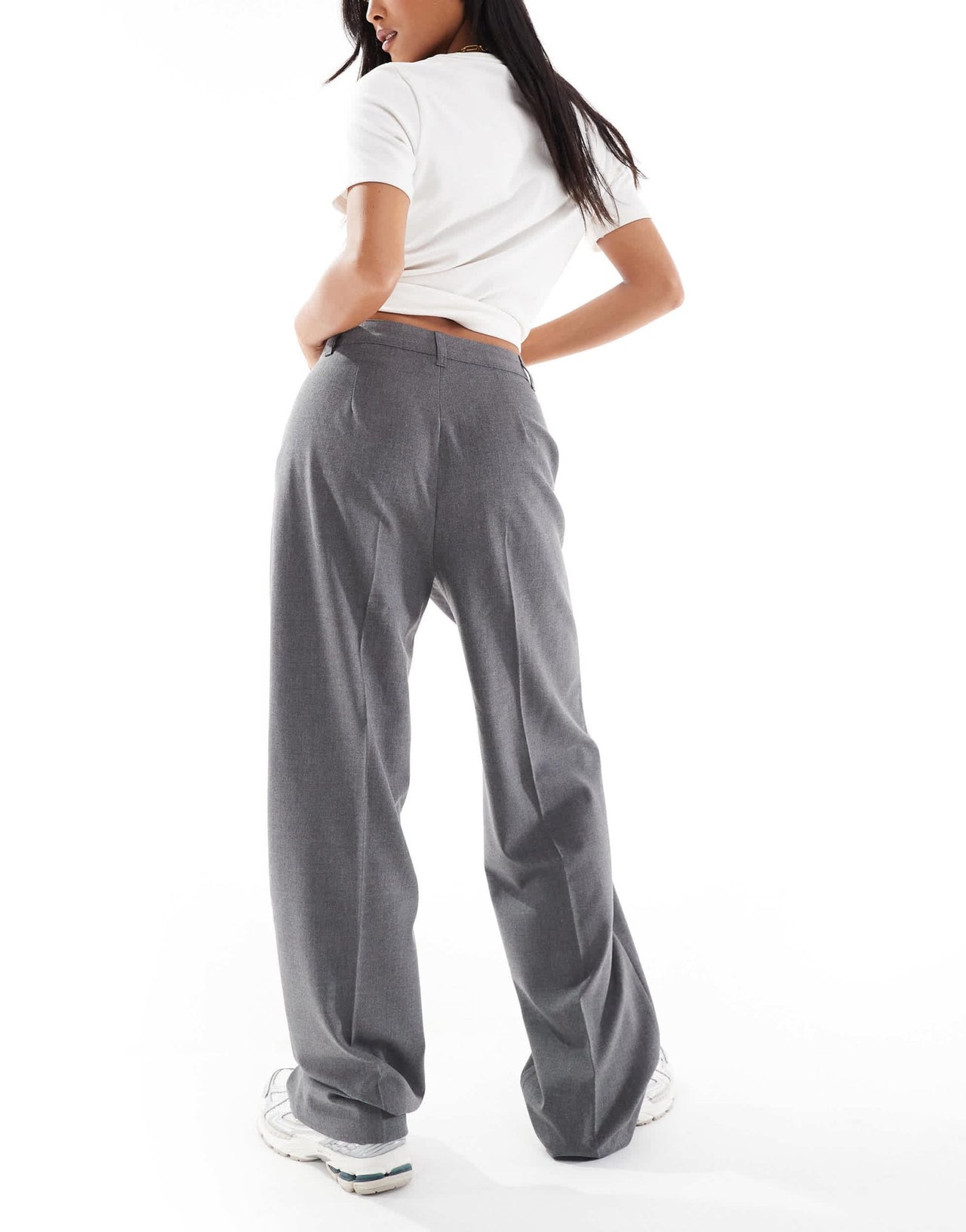 Pull&Bear Petite straight leg tailored trousers with front seam in grey - ASOS Sample Sale