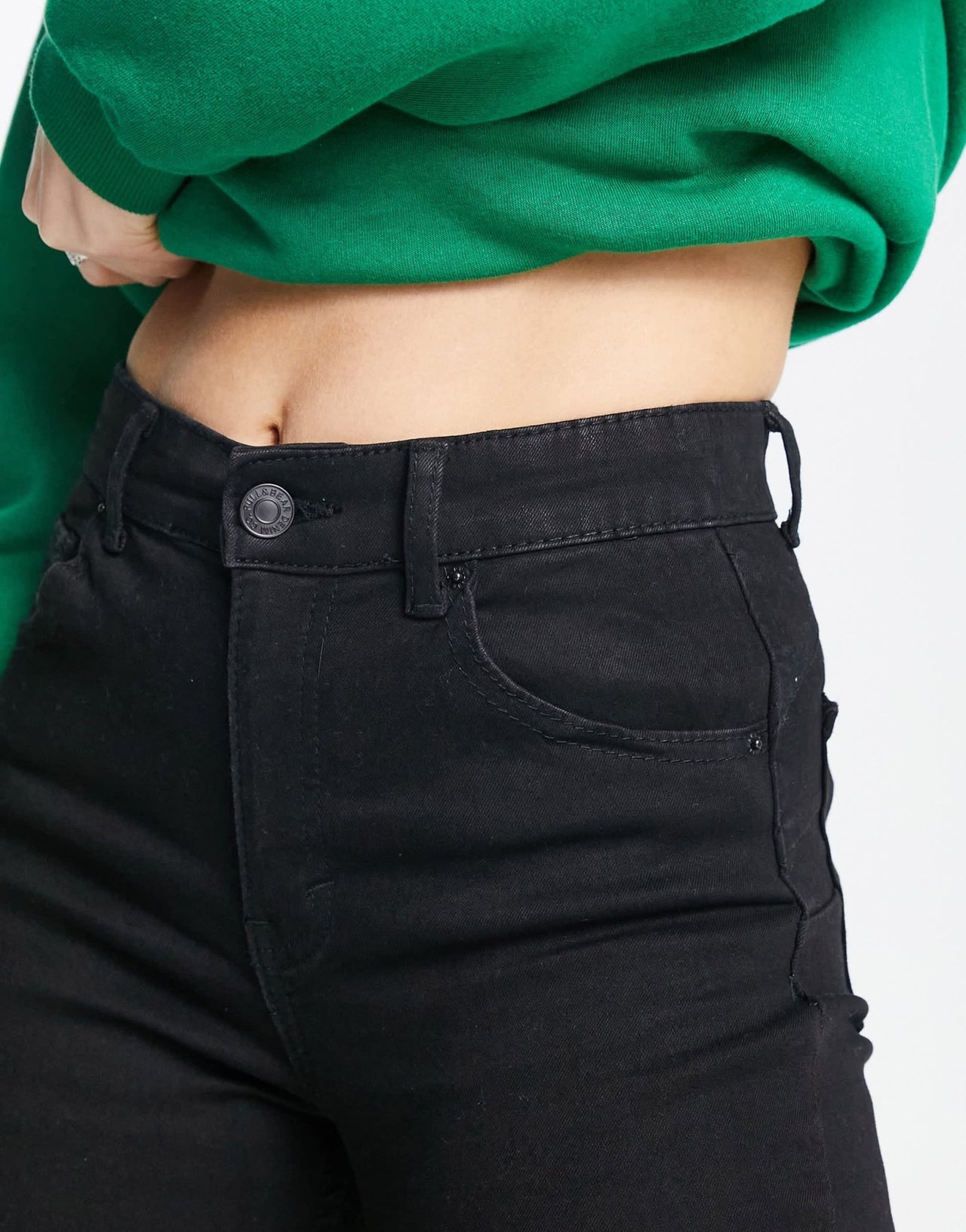 Pull&Bear push up medium waist jean in black - ASOS Sample Sale